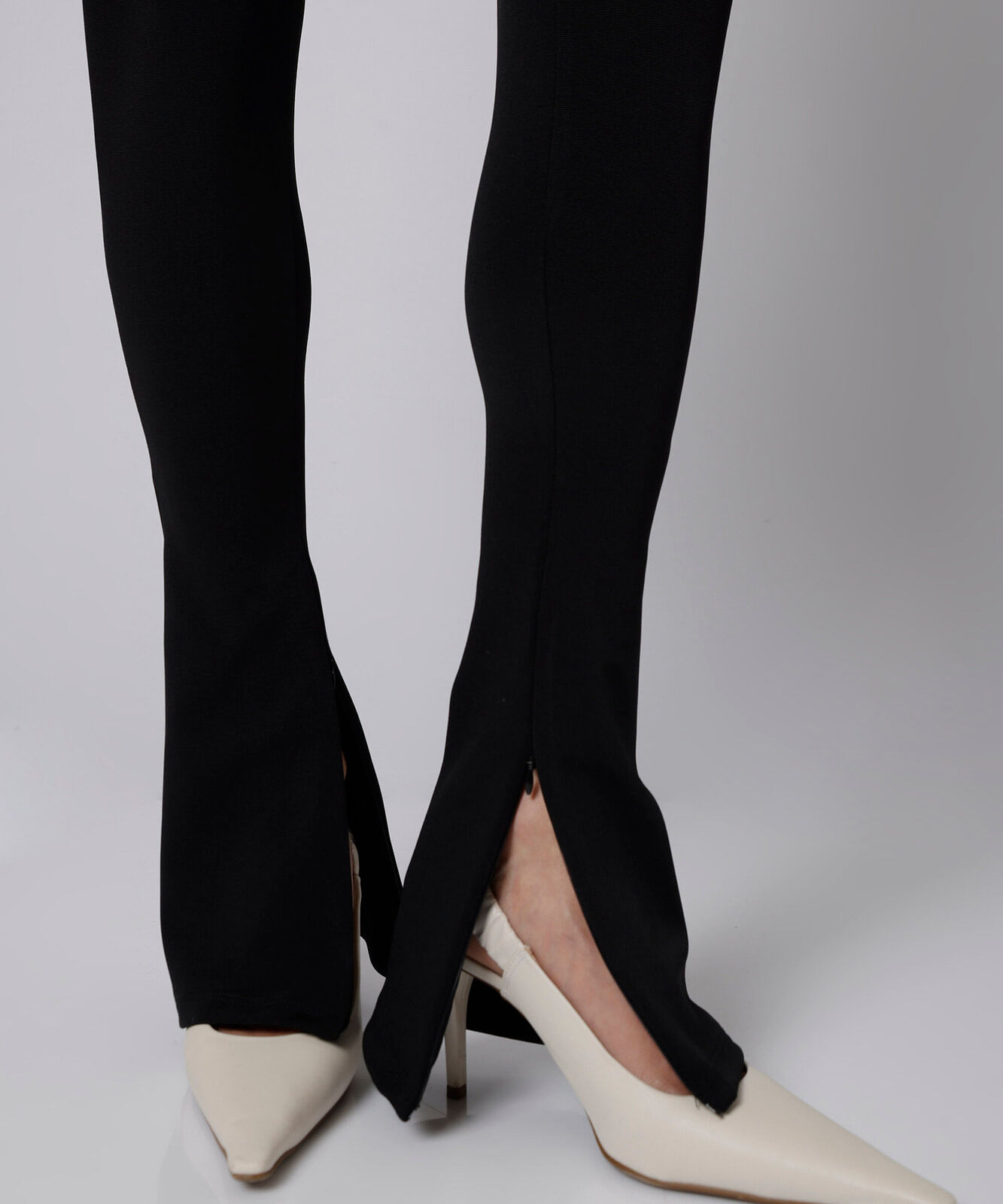 calça montaria feminina com zíper na barra mindset giomei preta