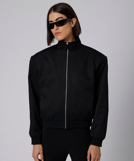 jaqueta bomber cropped feminina gola funnel neck com ombreiras mindset giomei preta