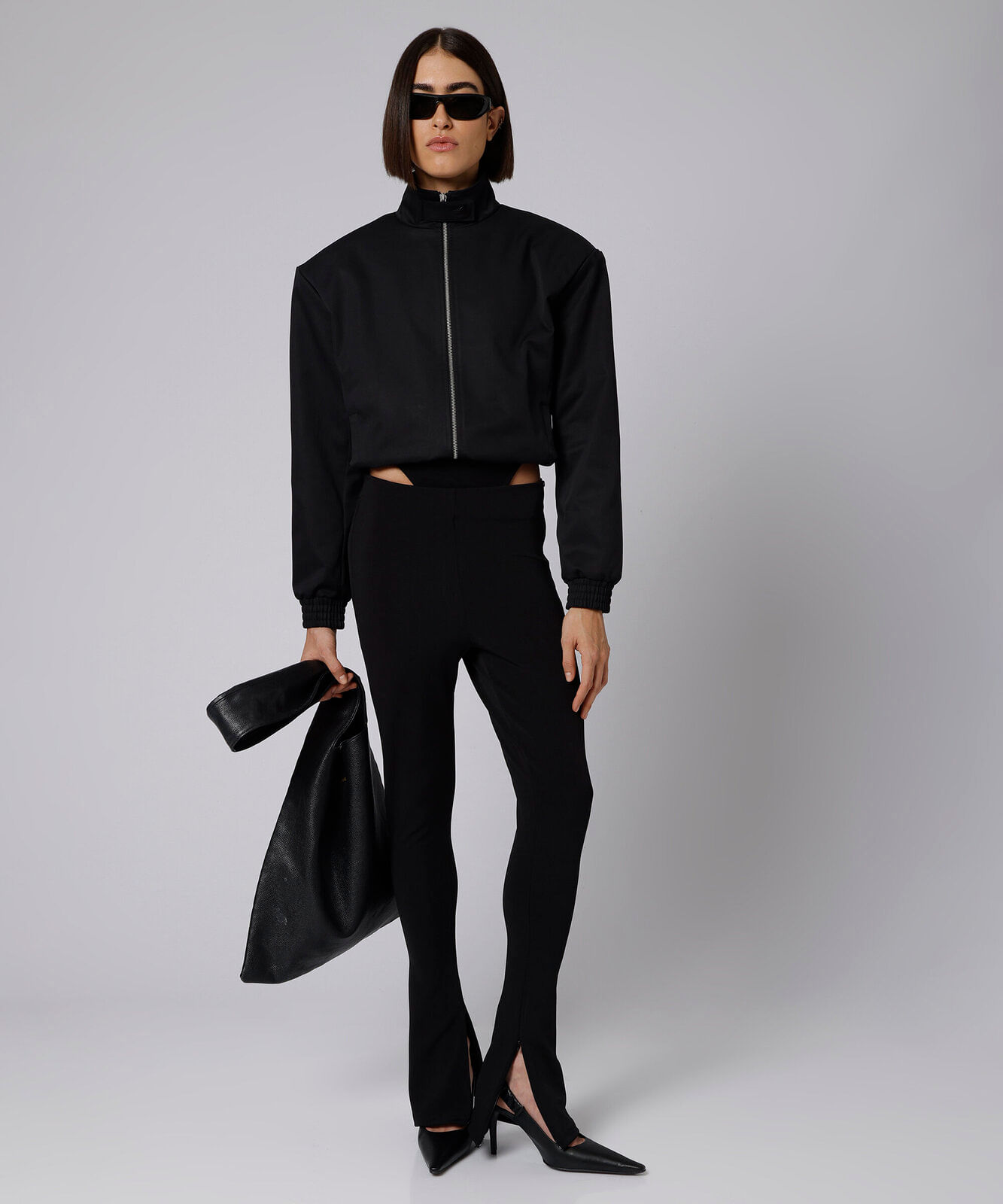 jaqueta bomber cropped feminina gola funnel neck com ombreiras mindset giomei preta