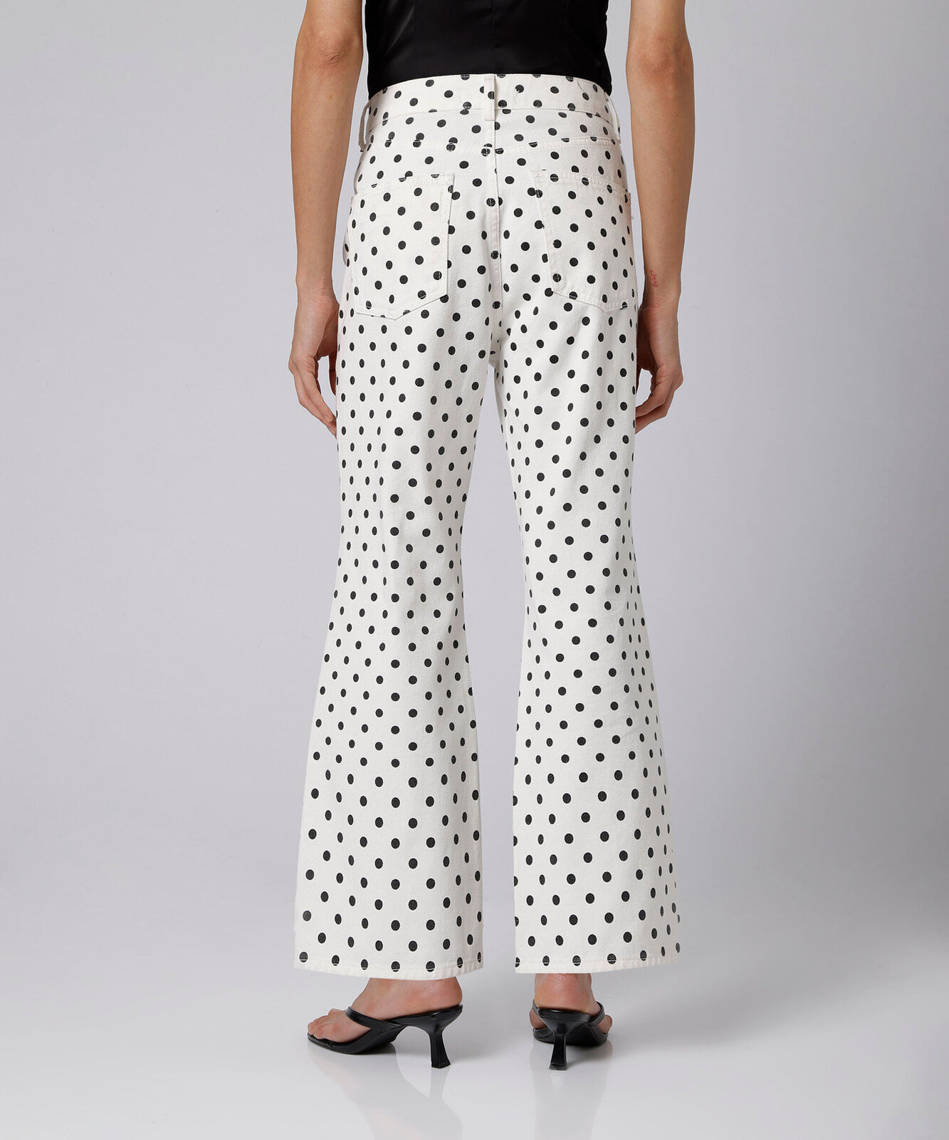 calça flare feminina de sarja cintura alta poá mindset off white