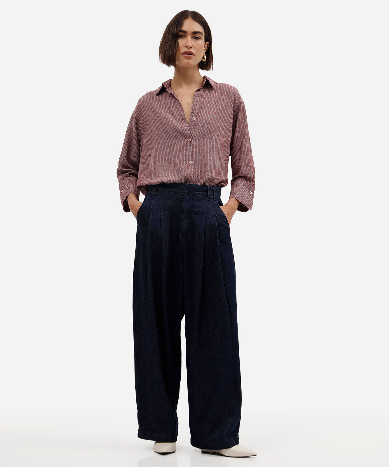 camisa feminina com linho manga longa listrada vinho