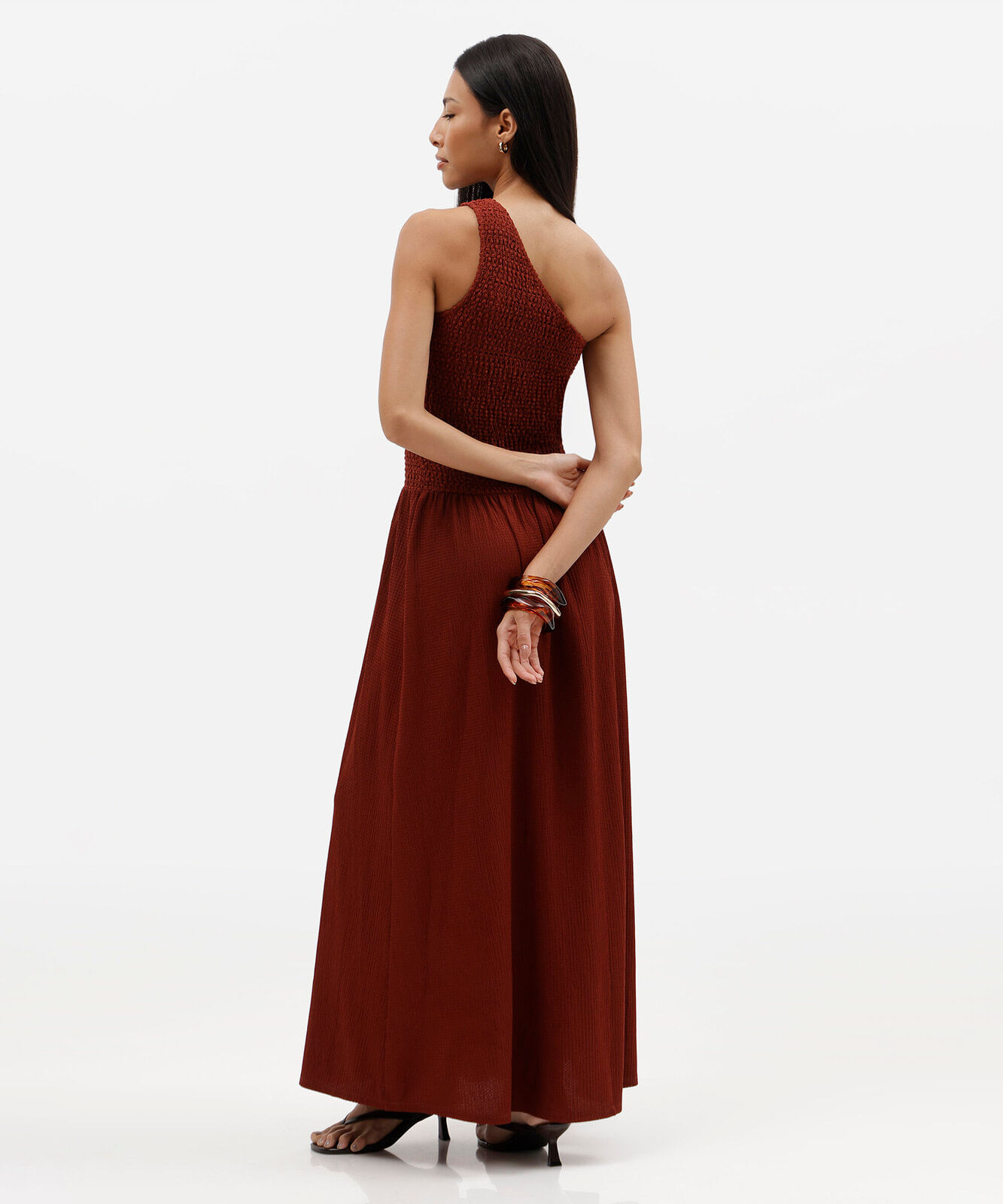 vestido longo feminino ombro único texturizado vinho