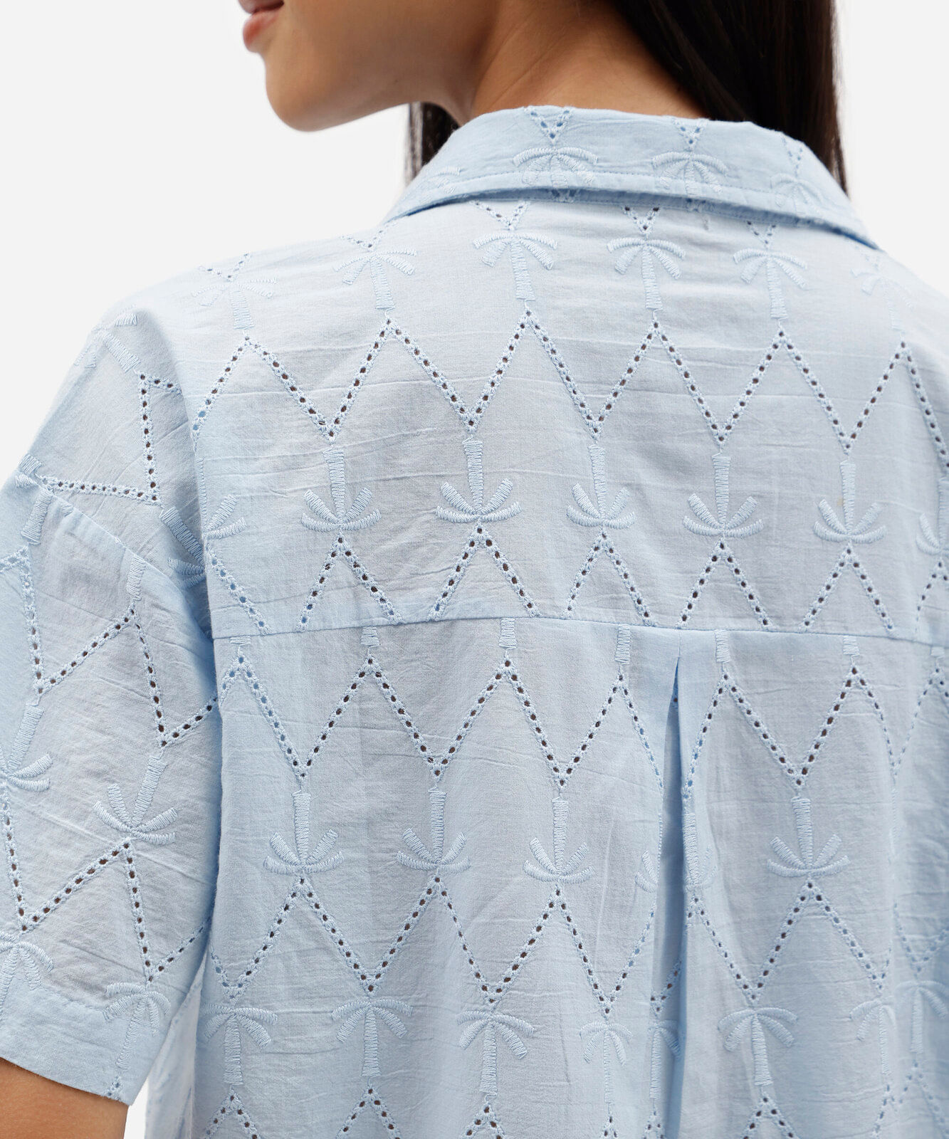 camisa feminina de laise manga curta azul