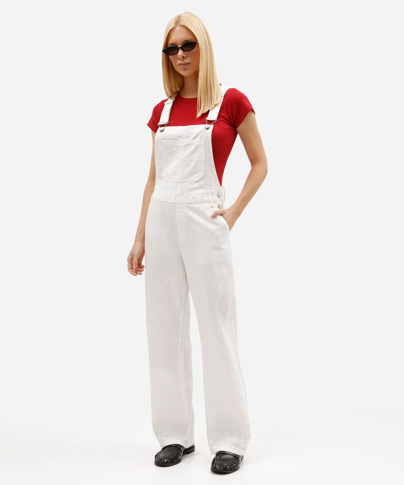 jardineira feminina de sarja off white