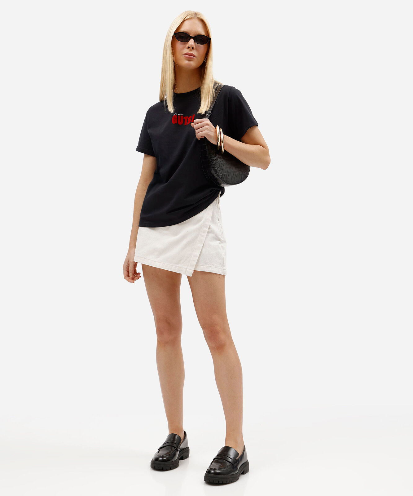 camiseta feminina de algodão manga curta olivia rodrigo preta