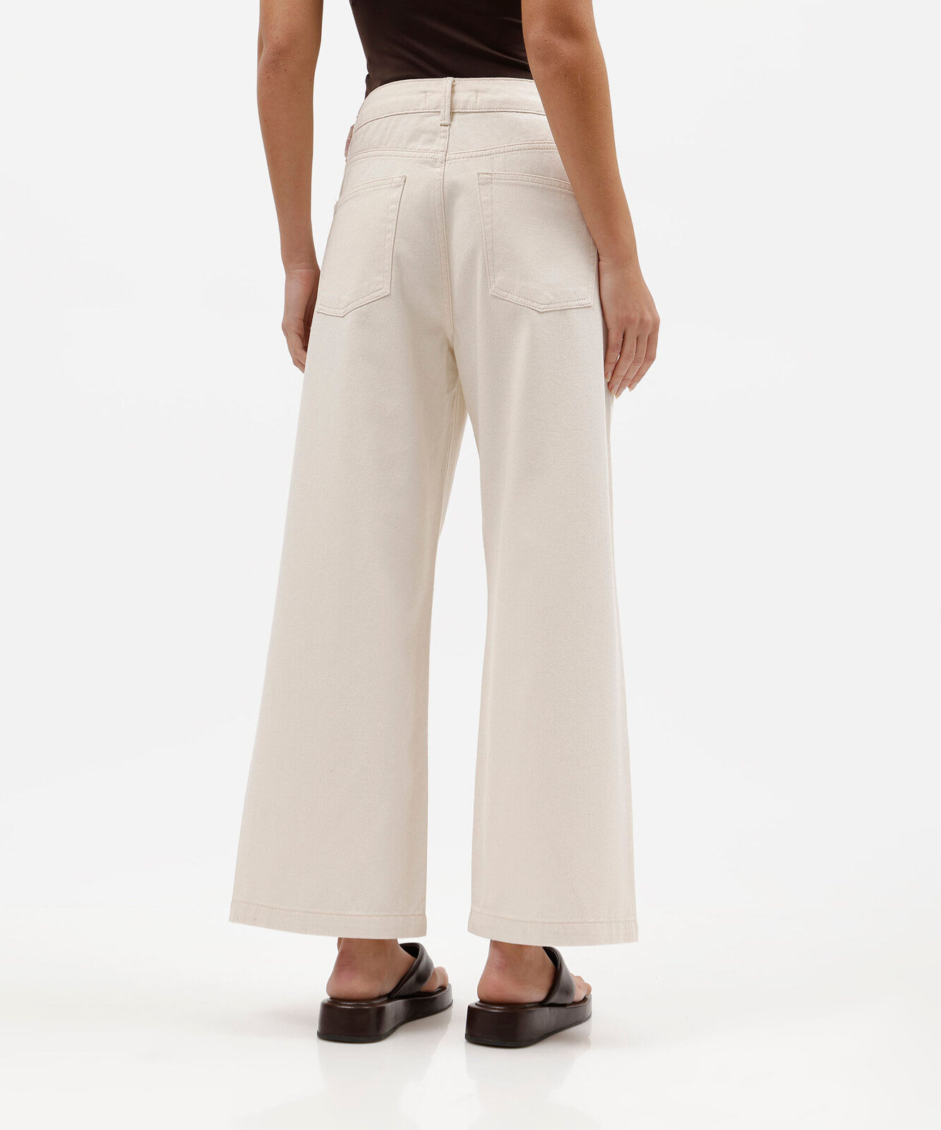 calça wide leg cropped feminina de sarja bege