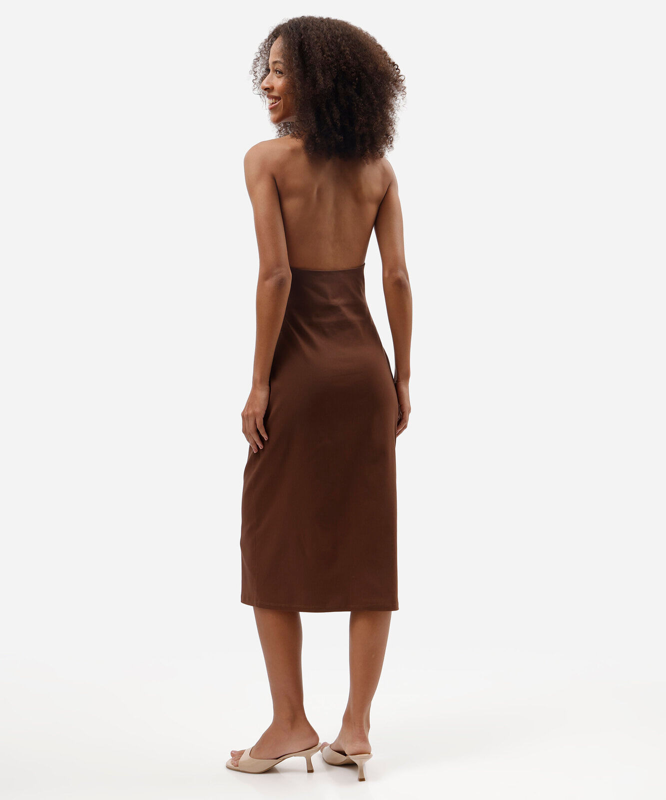 vestido midi feminino com viscose frente única franzido marrom