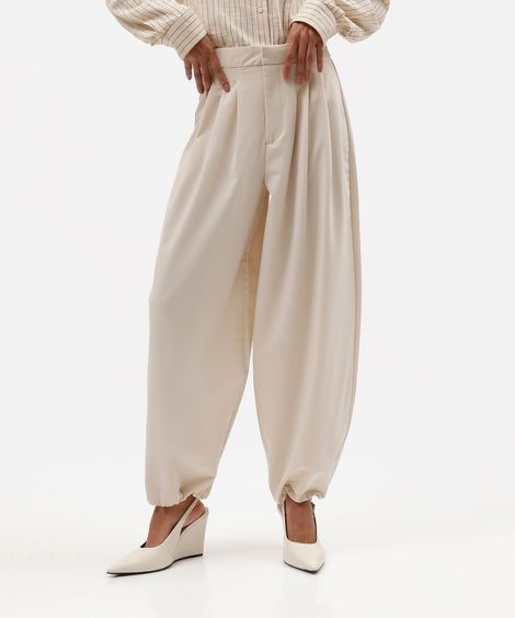 calça aladim feminina com pregas cintura alta off white