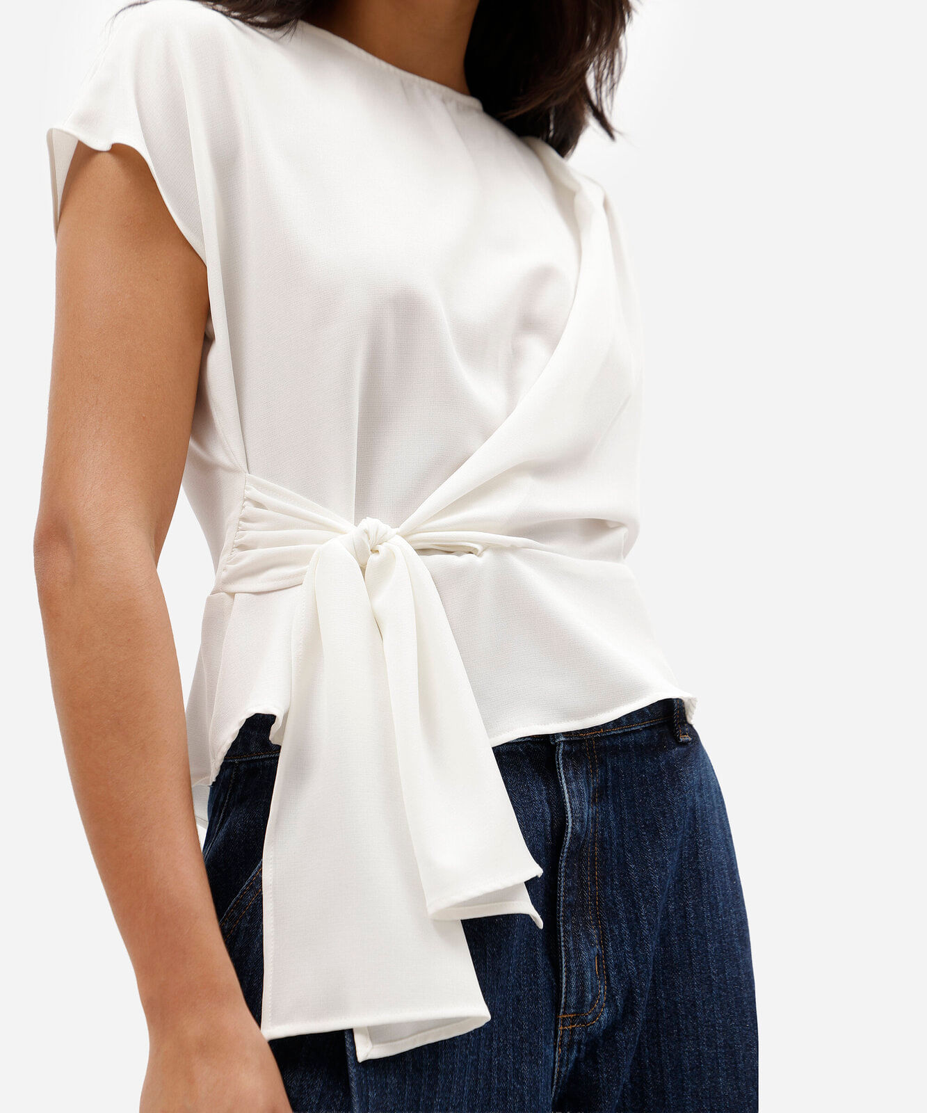 blusa feminina com amarração manga curta off white