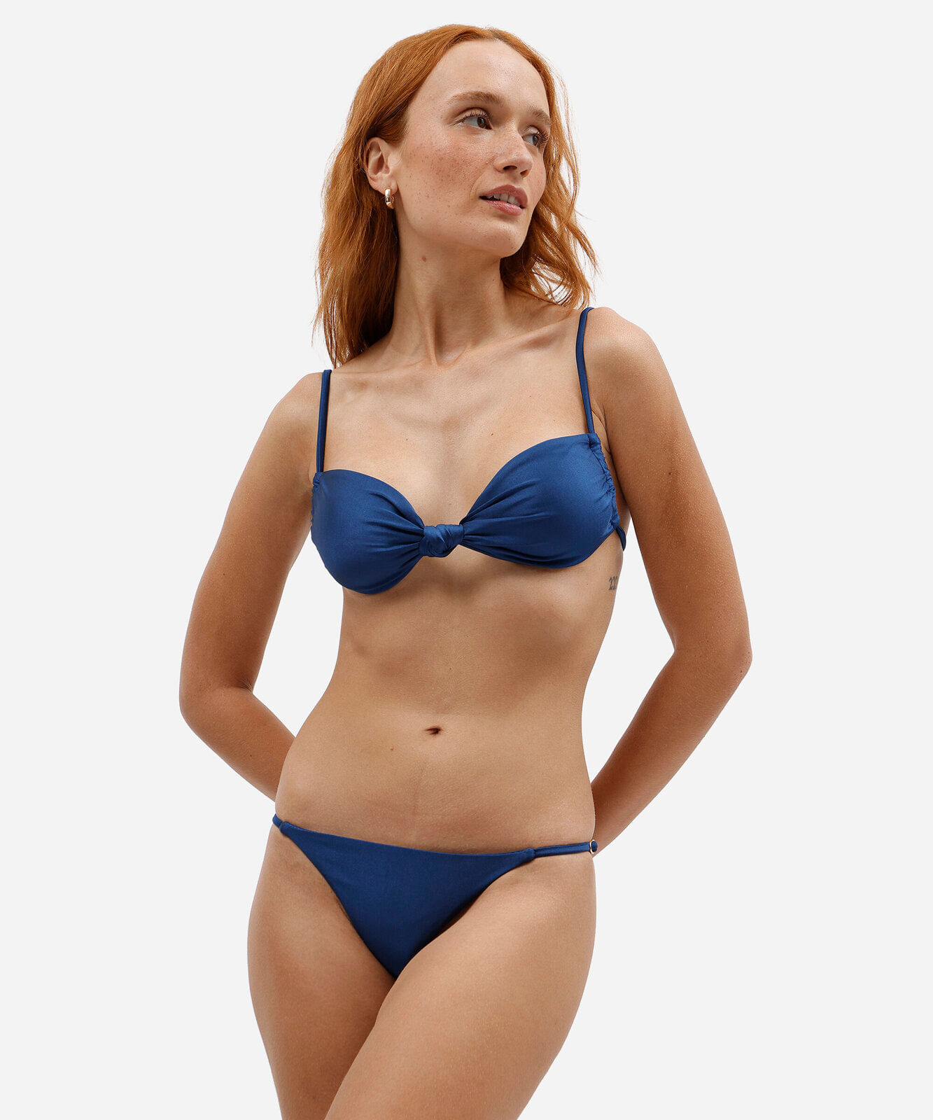 biquíni top faixa feminino com nó e ajuste lateral azul