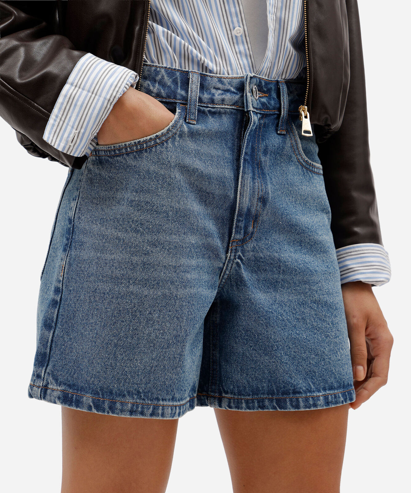 bermuda feminina mom jeans cintura super alta azul