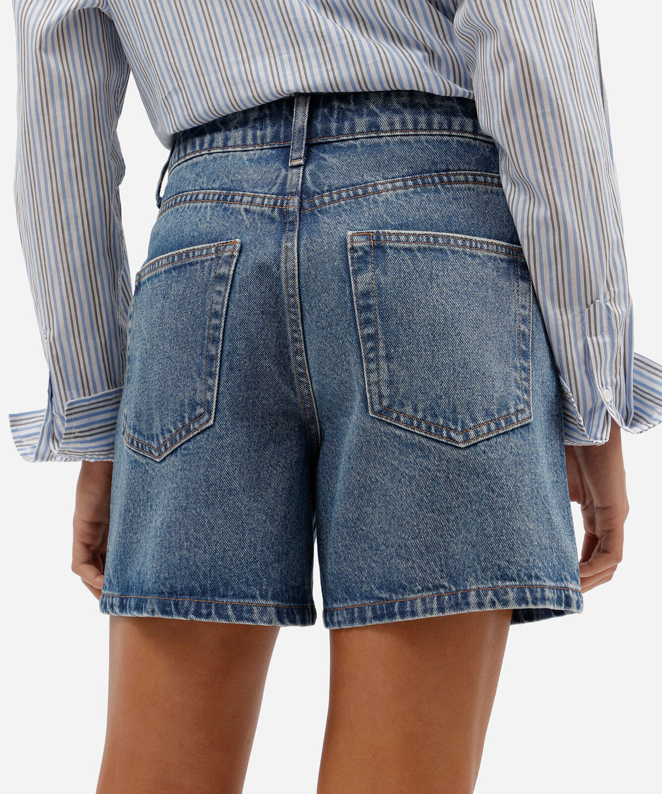 bermuda feminina mom jeans cintura super alta azul