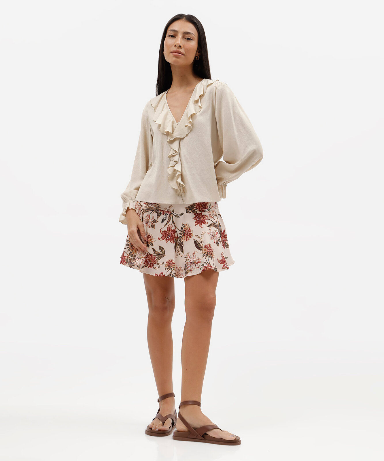 bata feminina com viscose e babados manga longa off white