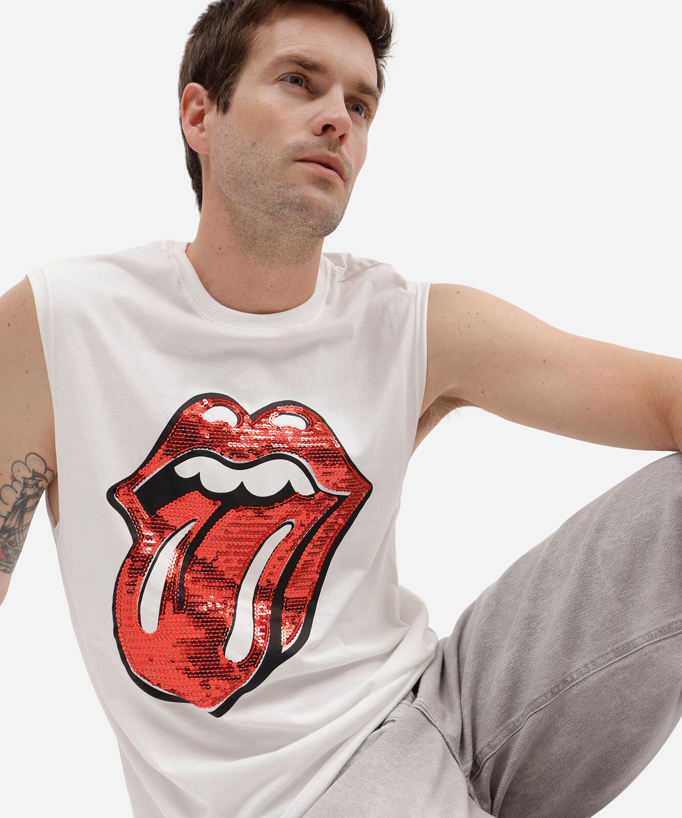 regata masculina de algodão the rolling stones com paetê off white
