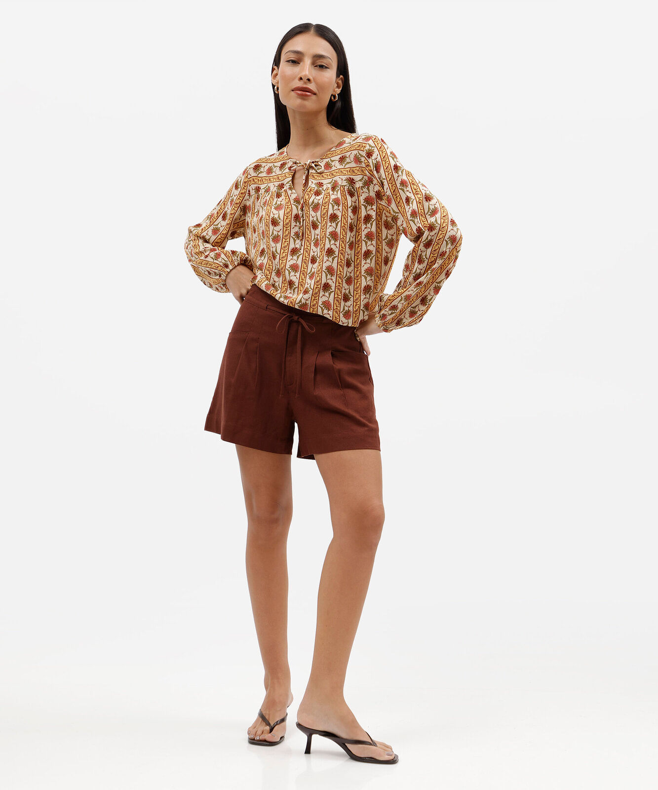 bata feminina de viscose com lurex manga longa amarela