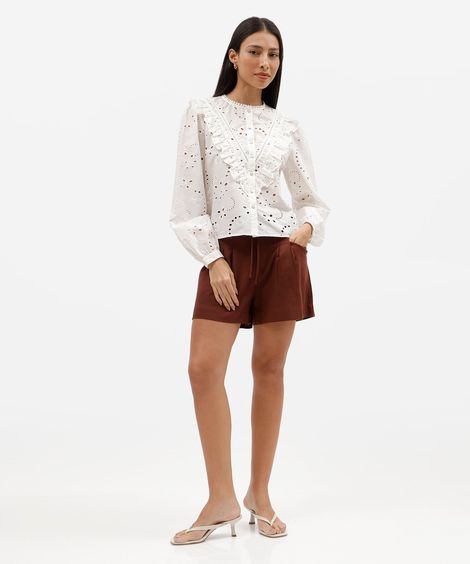 short feminino com linho e pregas marrom