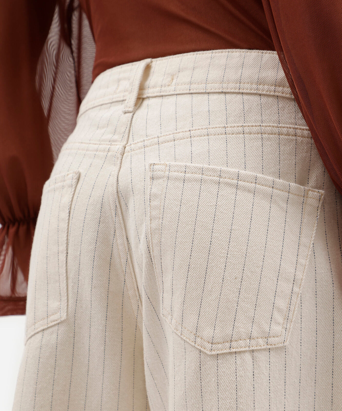calça wide leg slim feminina de sarja cintura alta listrada bege