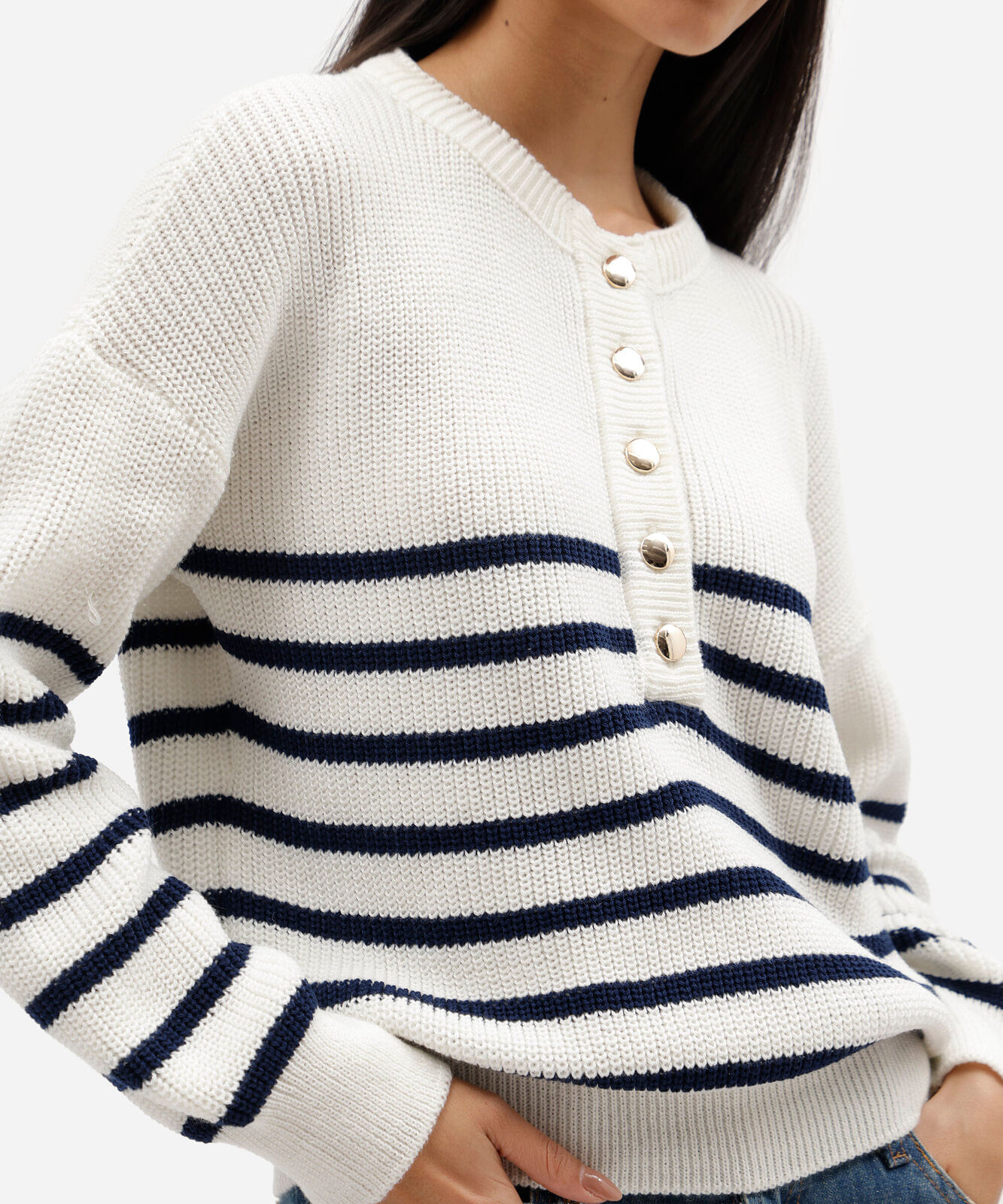 suéter feminino de tricot com botão listrado azul