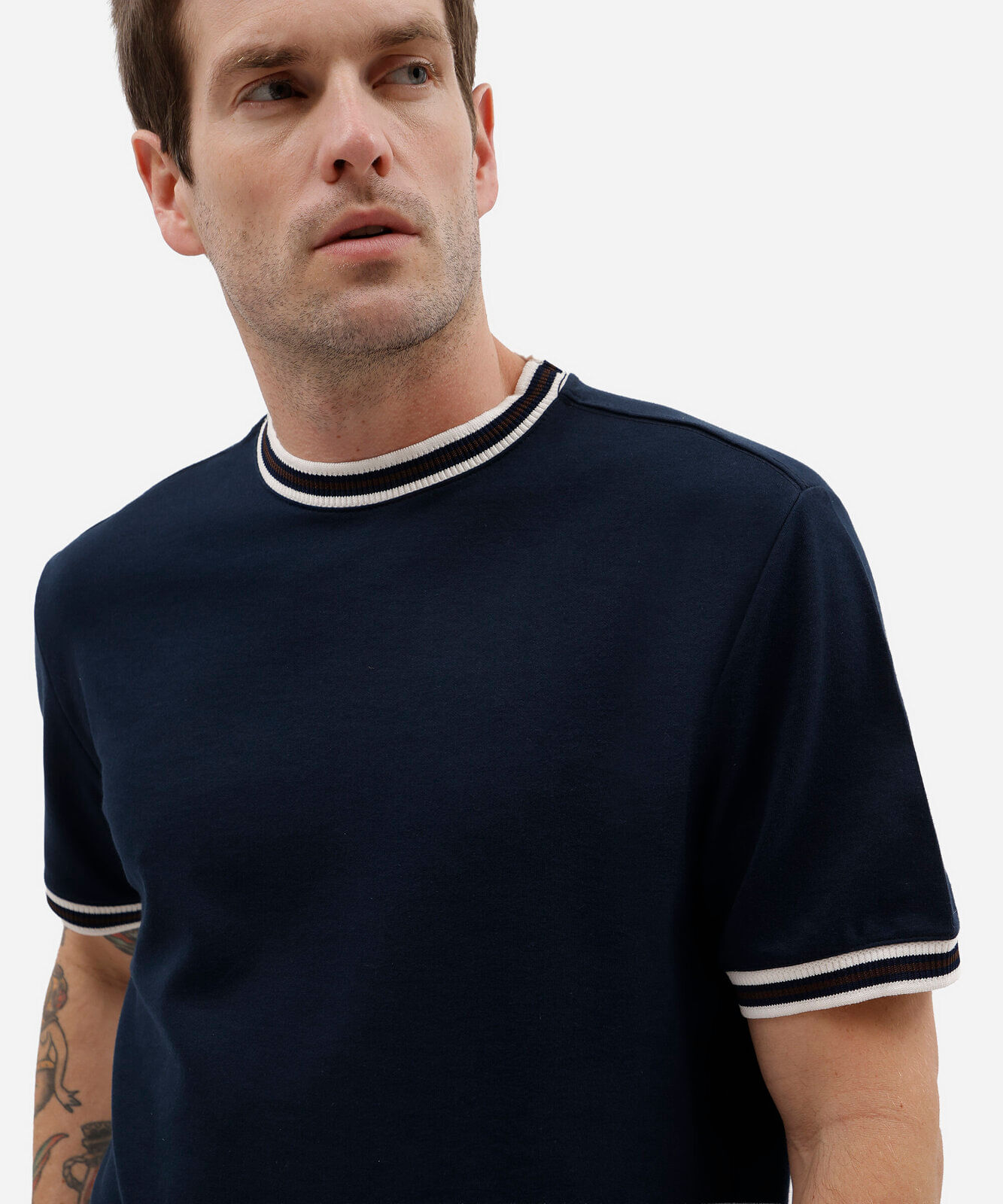 camiseta masculina com algodão e listras manga curta azul
