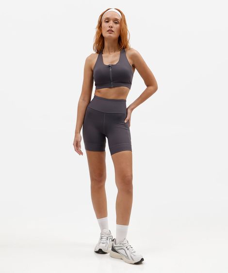 bermuda feminina esportiva com bolsos cinza
