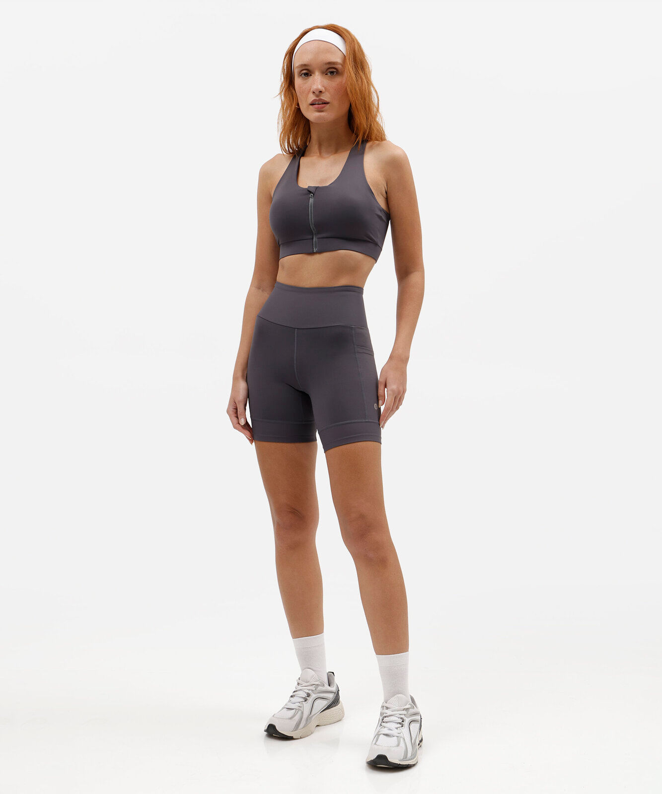 top nadador feminino esportivo com zíper cinza