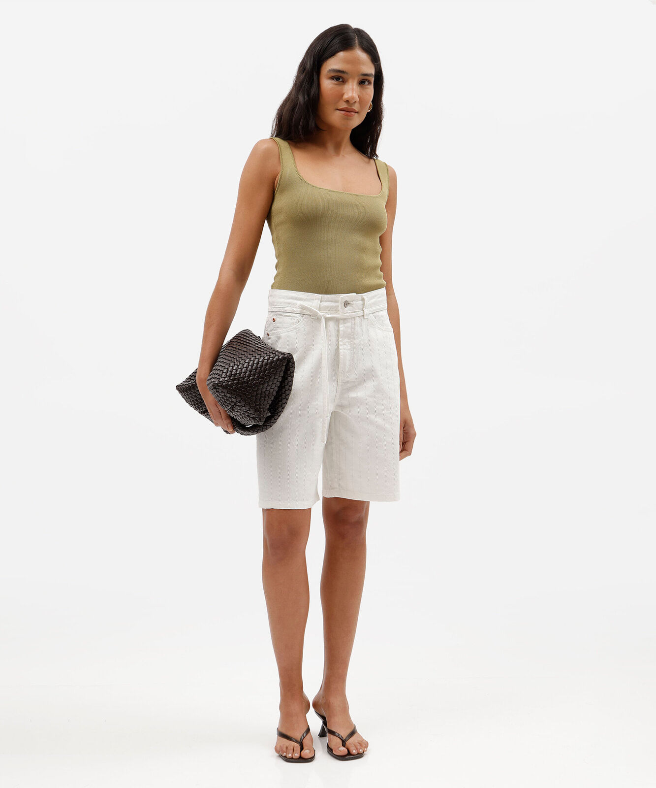 regata feminina de tricot decote quadrado verde