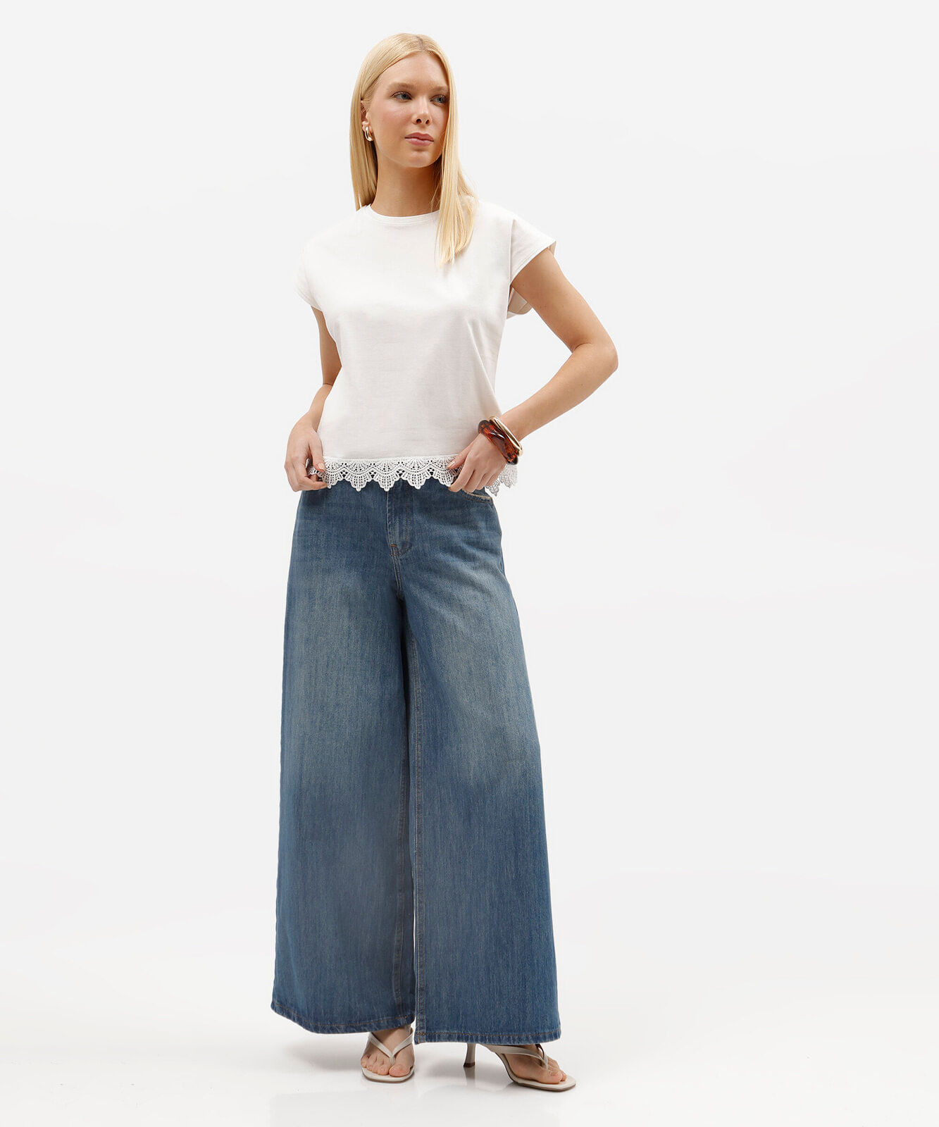 blusa feminina de algodão manga curta com renda off white