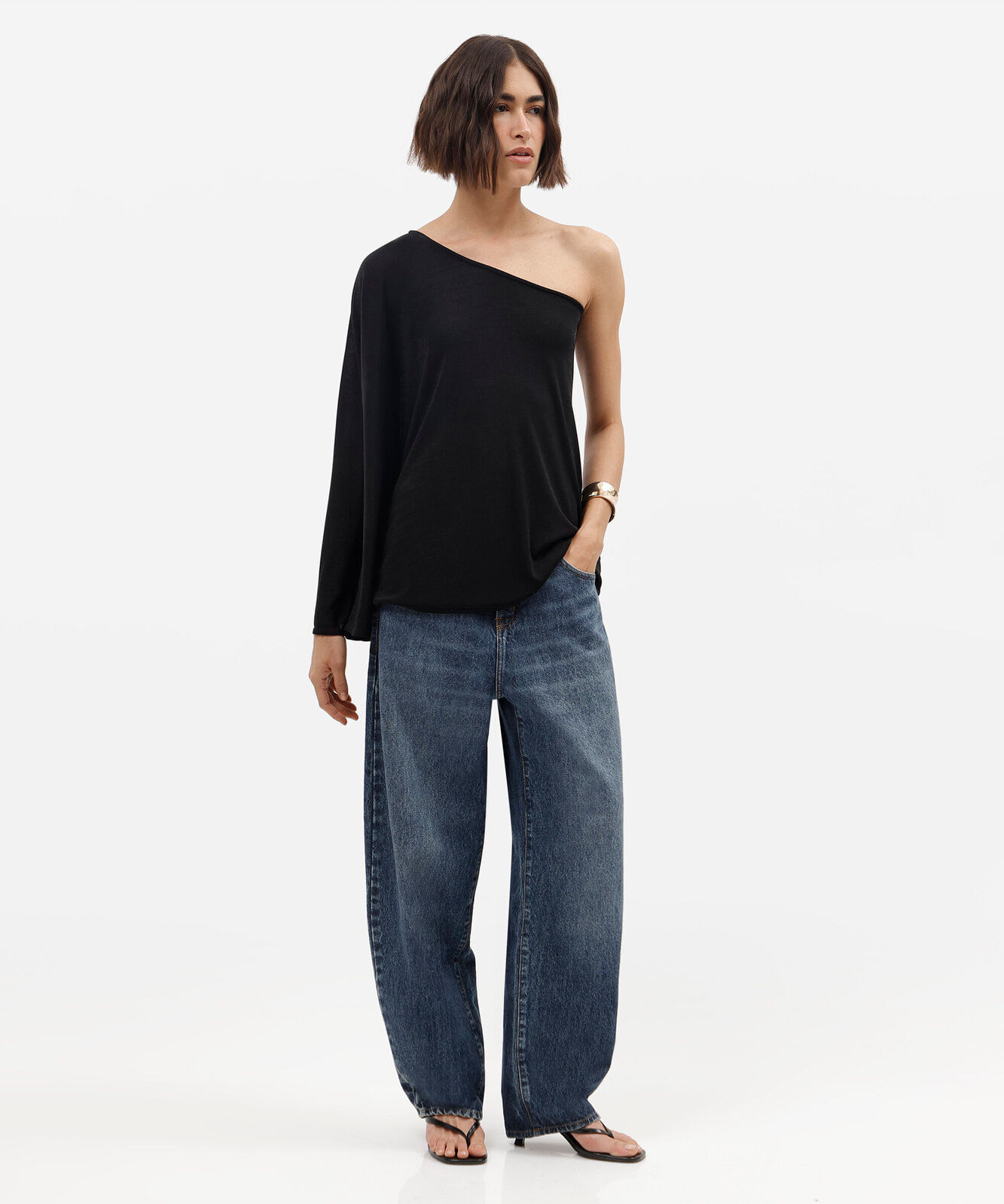 blusa ombro único feminina manga longa morcego preta