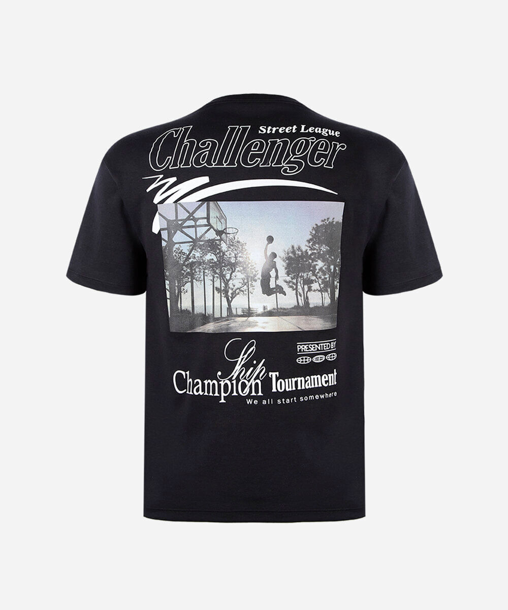 camiseta juvenil oversized de malha com estampa de basquete preta