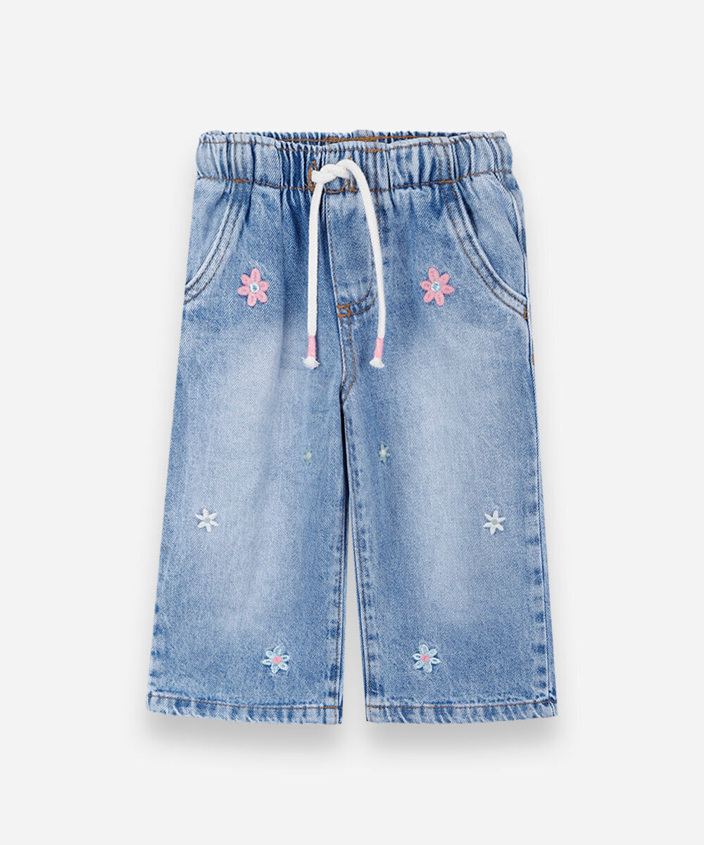calça infantil jeans com bordado florzinha azul