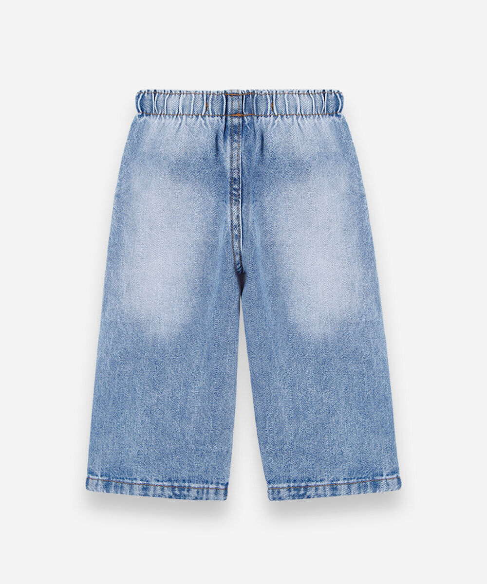 calça infantil jeans com bordado florzinha azul