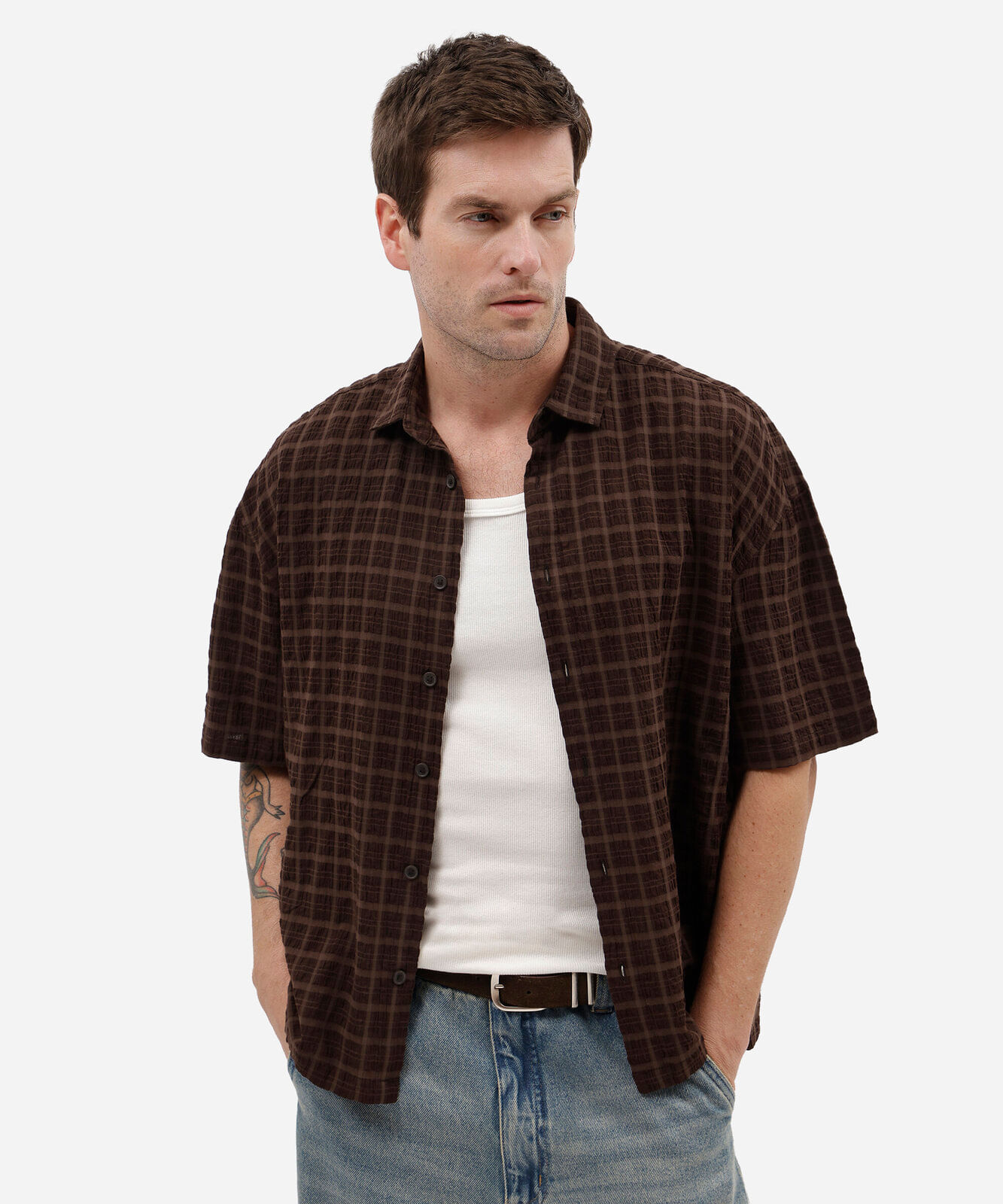 camisa box fit masculina de algodão manga curta xadrez marrom