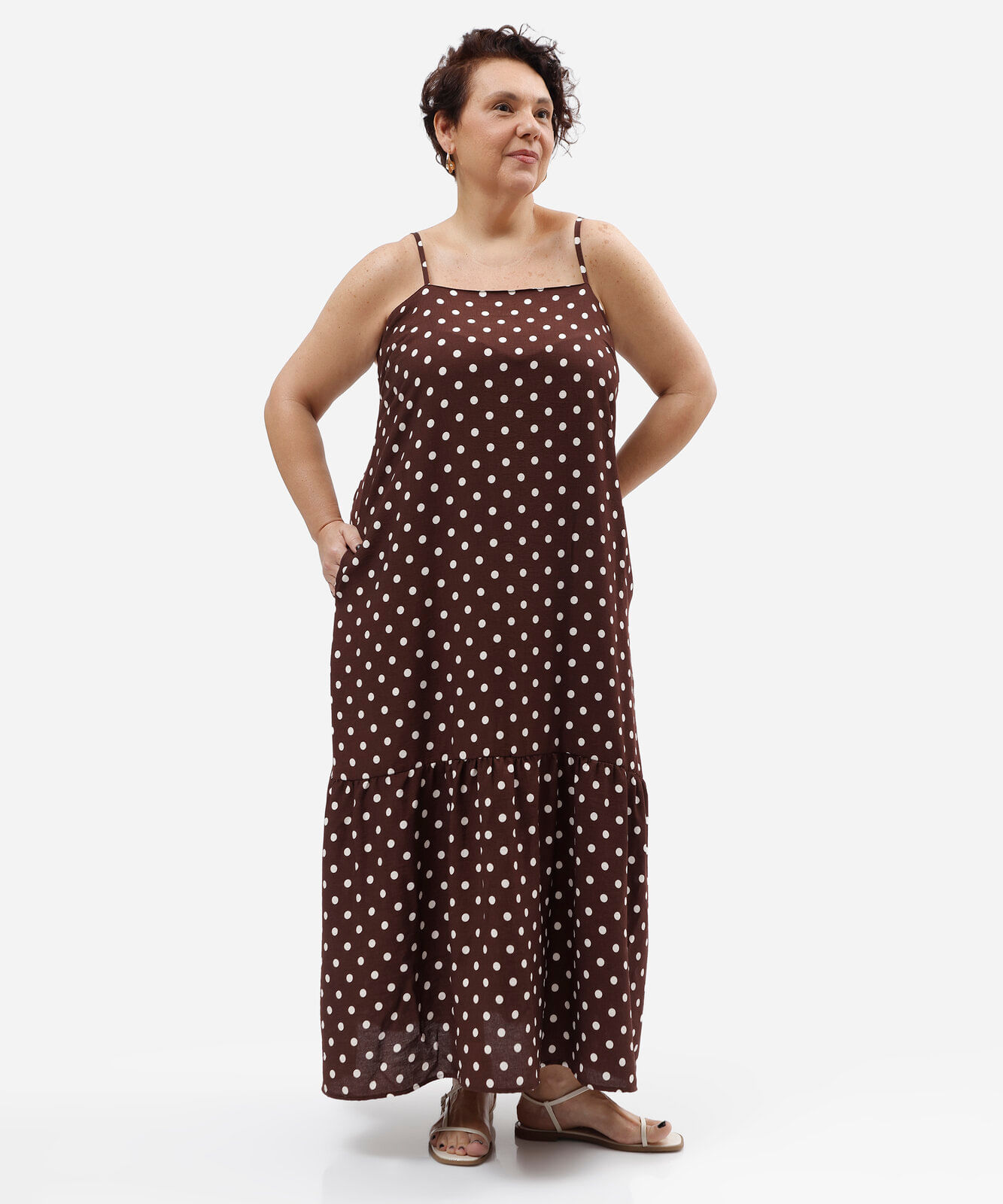 vestido longo alça fina feminino com viscose e bolsos poá plus size marrom