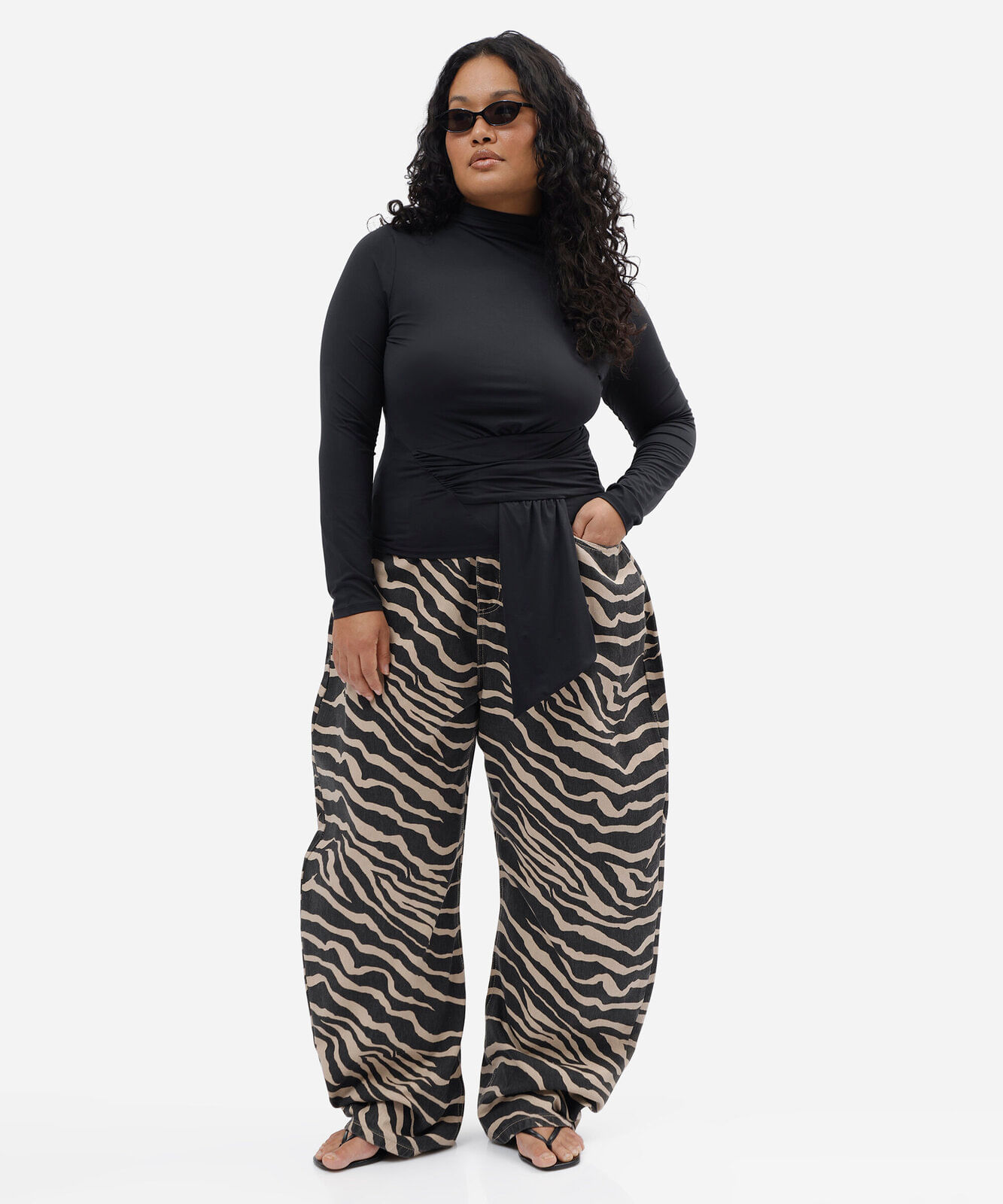 blusa feminina manga longa franzida mindset plus size preta