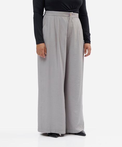 calça alfaiataria com prega e bolso plus size cinza