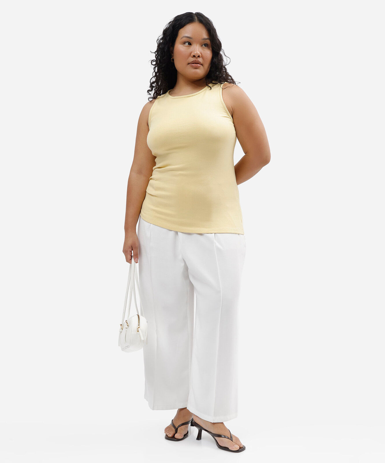 regata assimétrica feminina de algodão com pregas plus size amarela