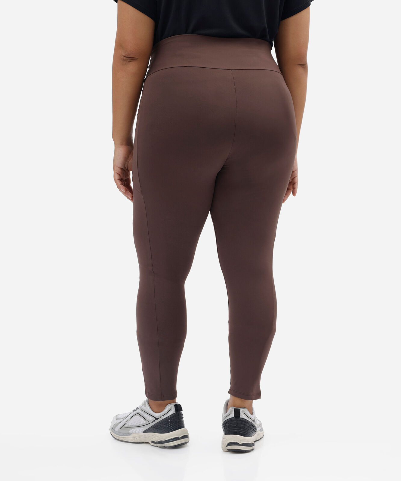 calça legging plus size com bolso esportiva marrom