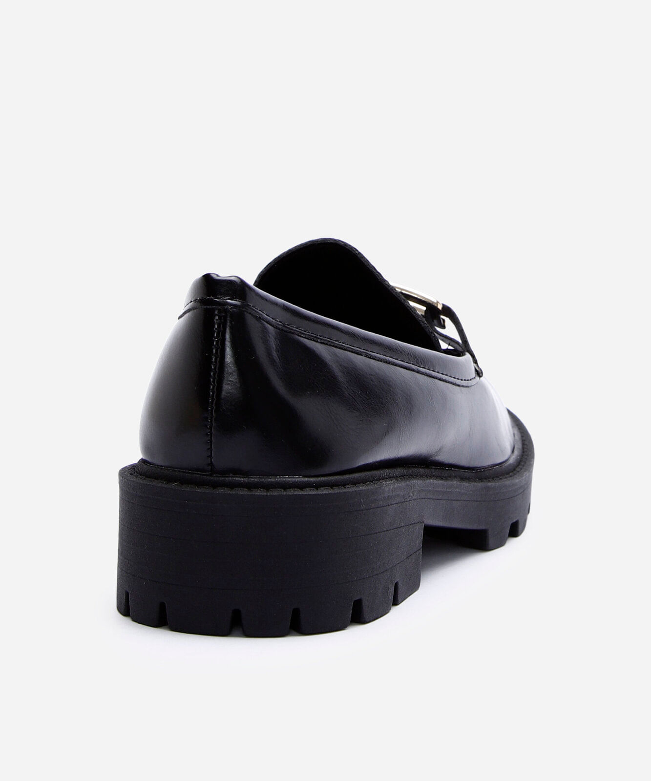 mocassim flatform tratorado com fivela preto