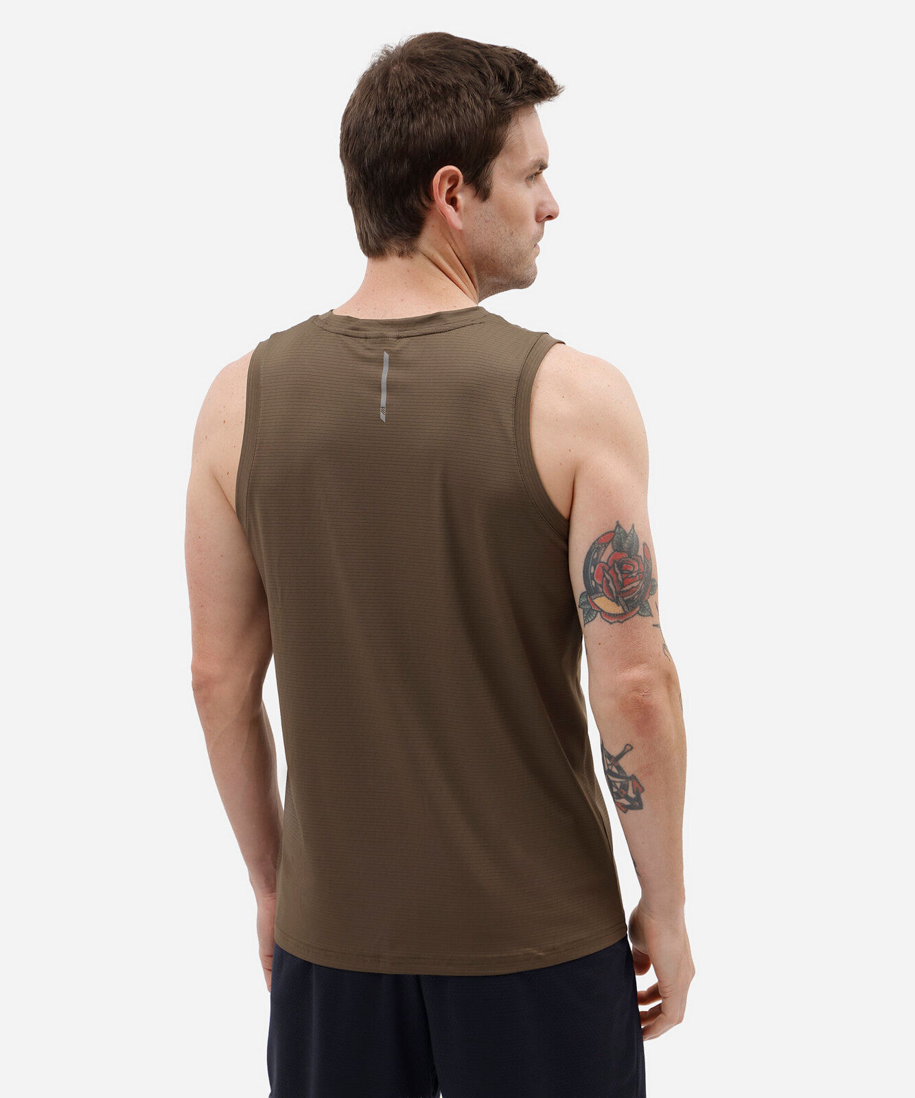 regata masculina esportiva texturizada marrom