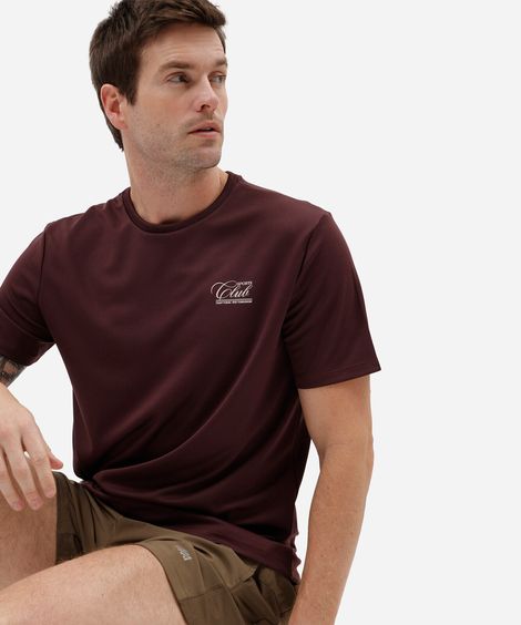 camiseta esportiva masculina manga curta estampada vinho