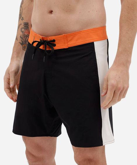 short boardshort masculino com recorte laranja