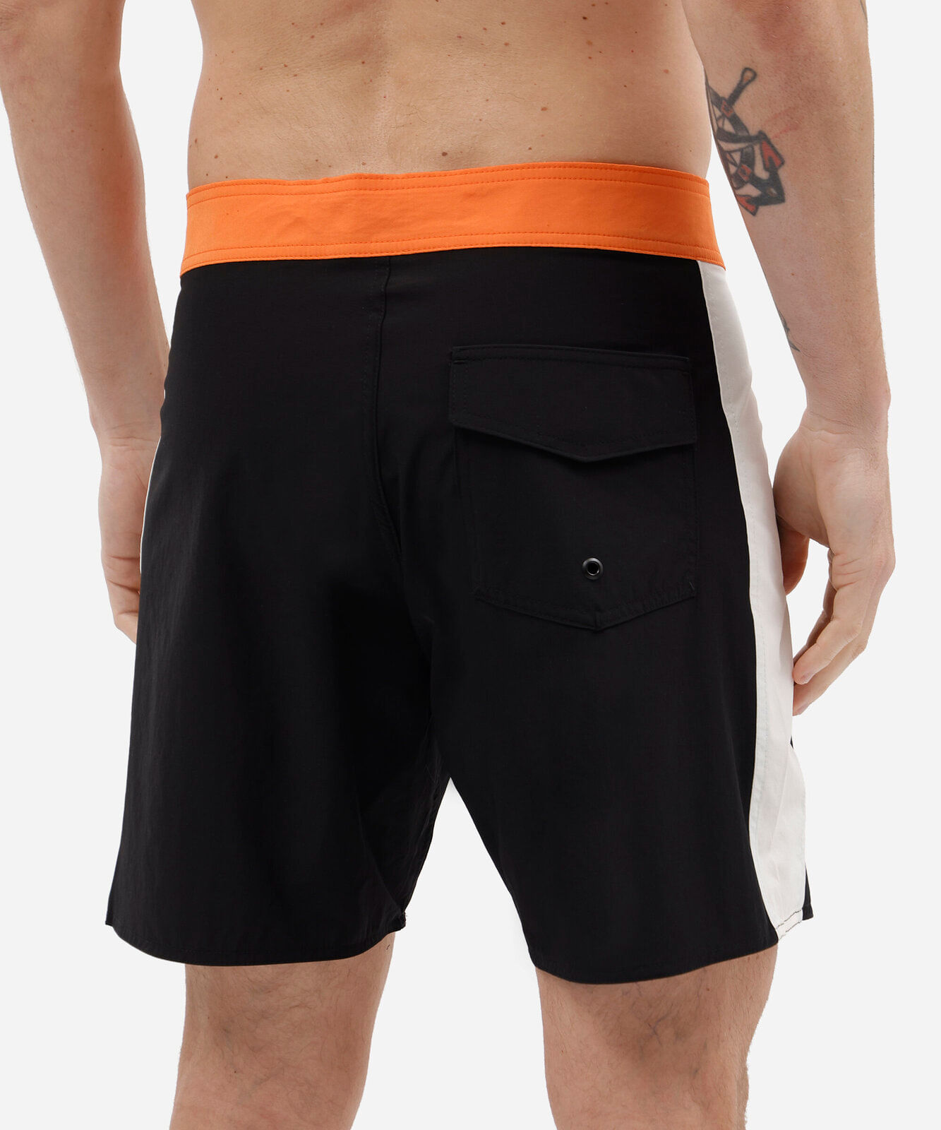 short boardshort masculino com recorte laranja