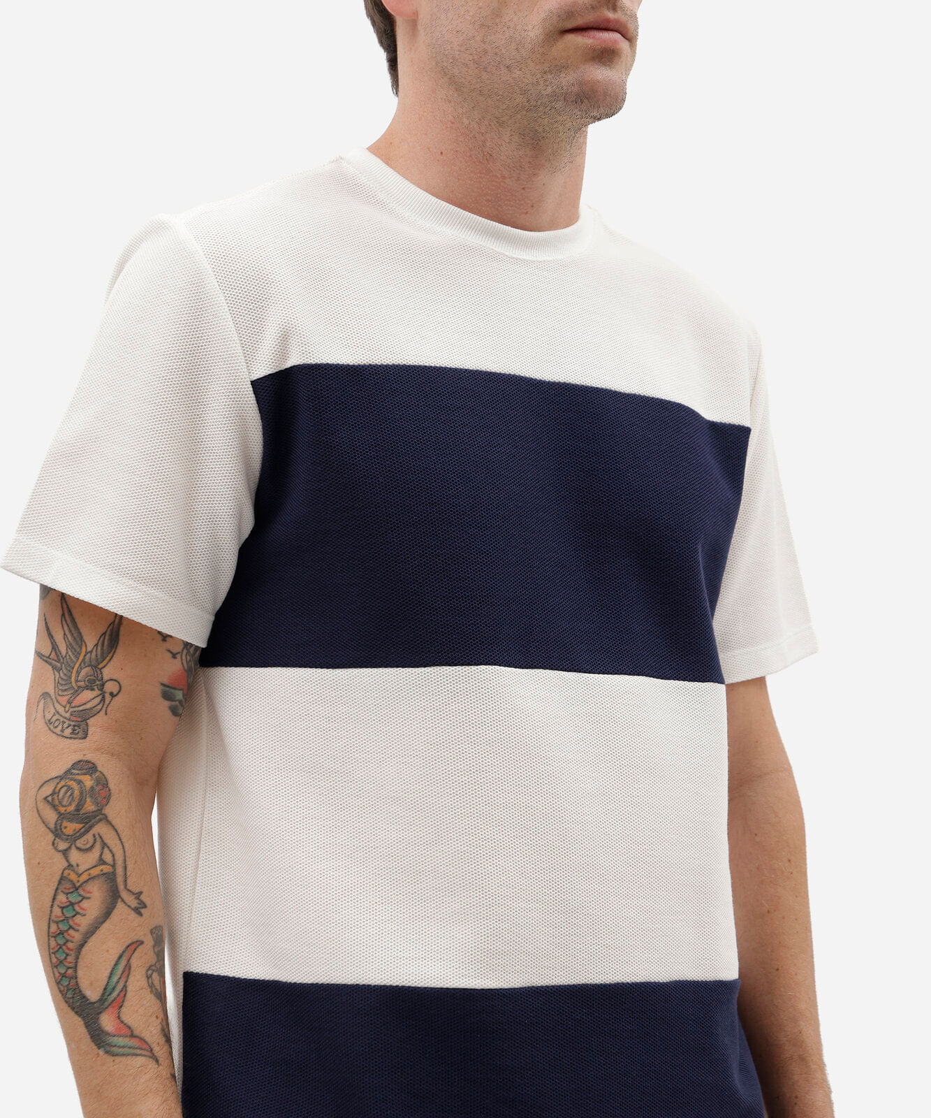 camiseta masculina com algodão e recortes manga curta texturizada off white