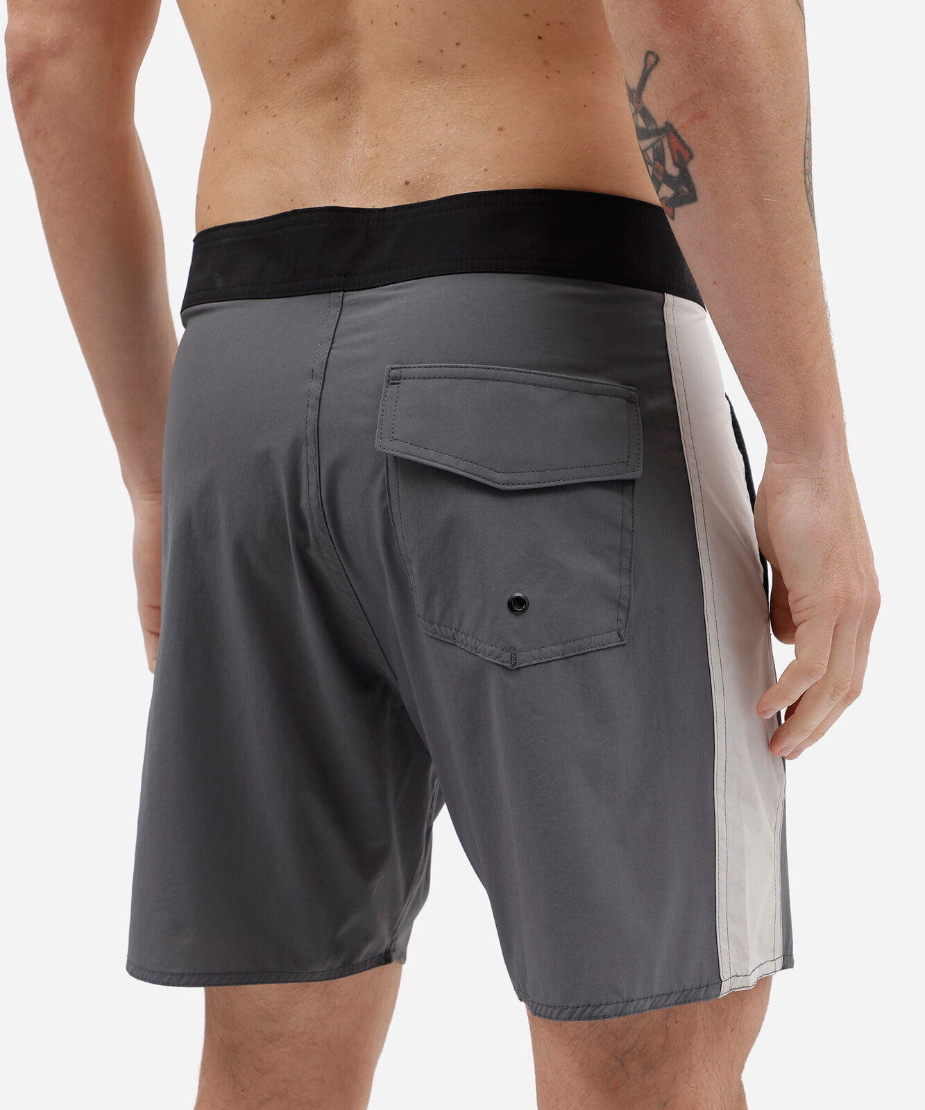 short boardshort masculino com recorte preto