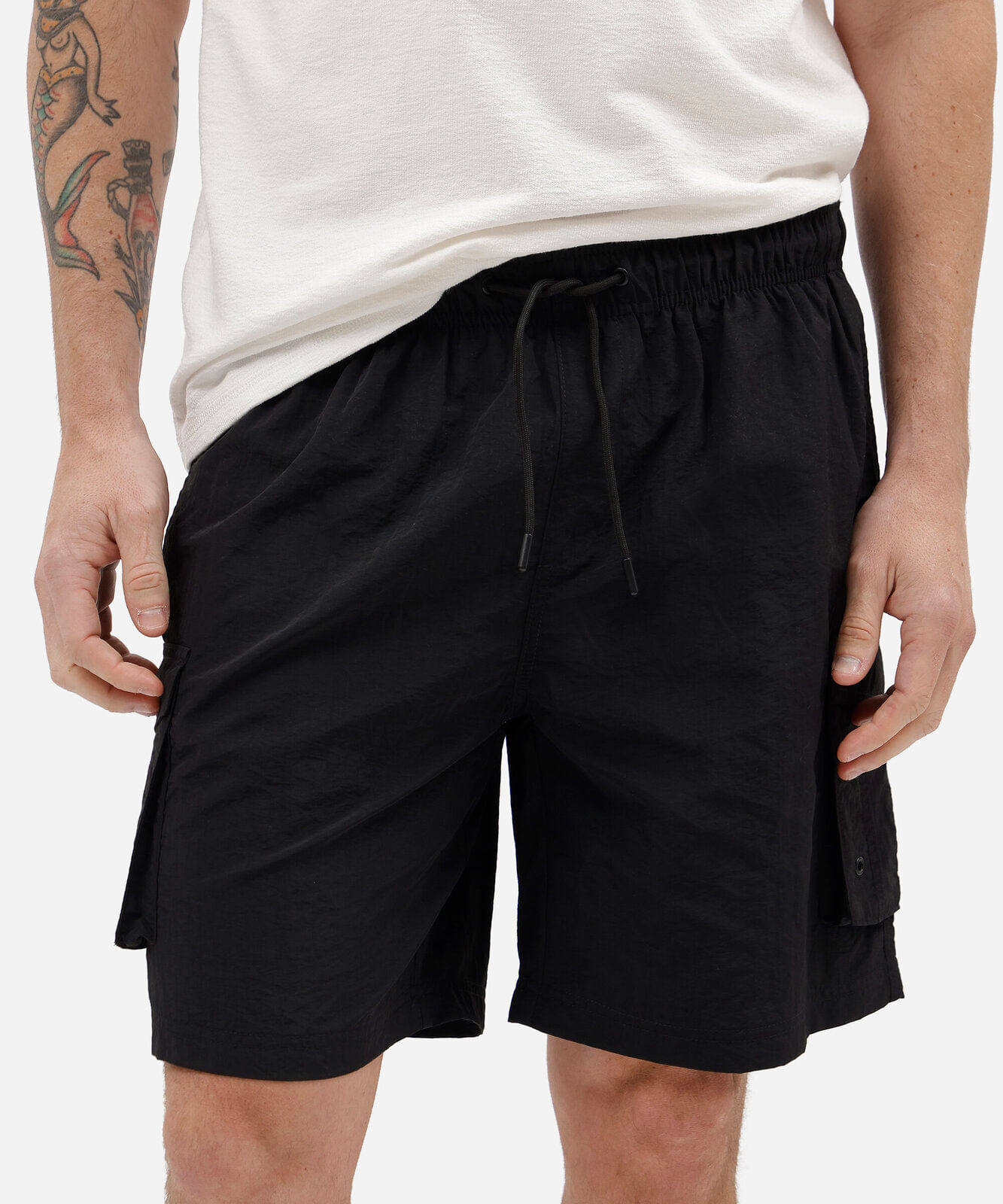 short cargo masculino de poliamida cós elástico preto
