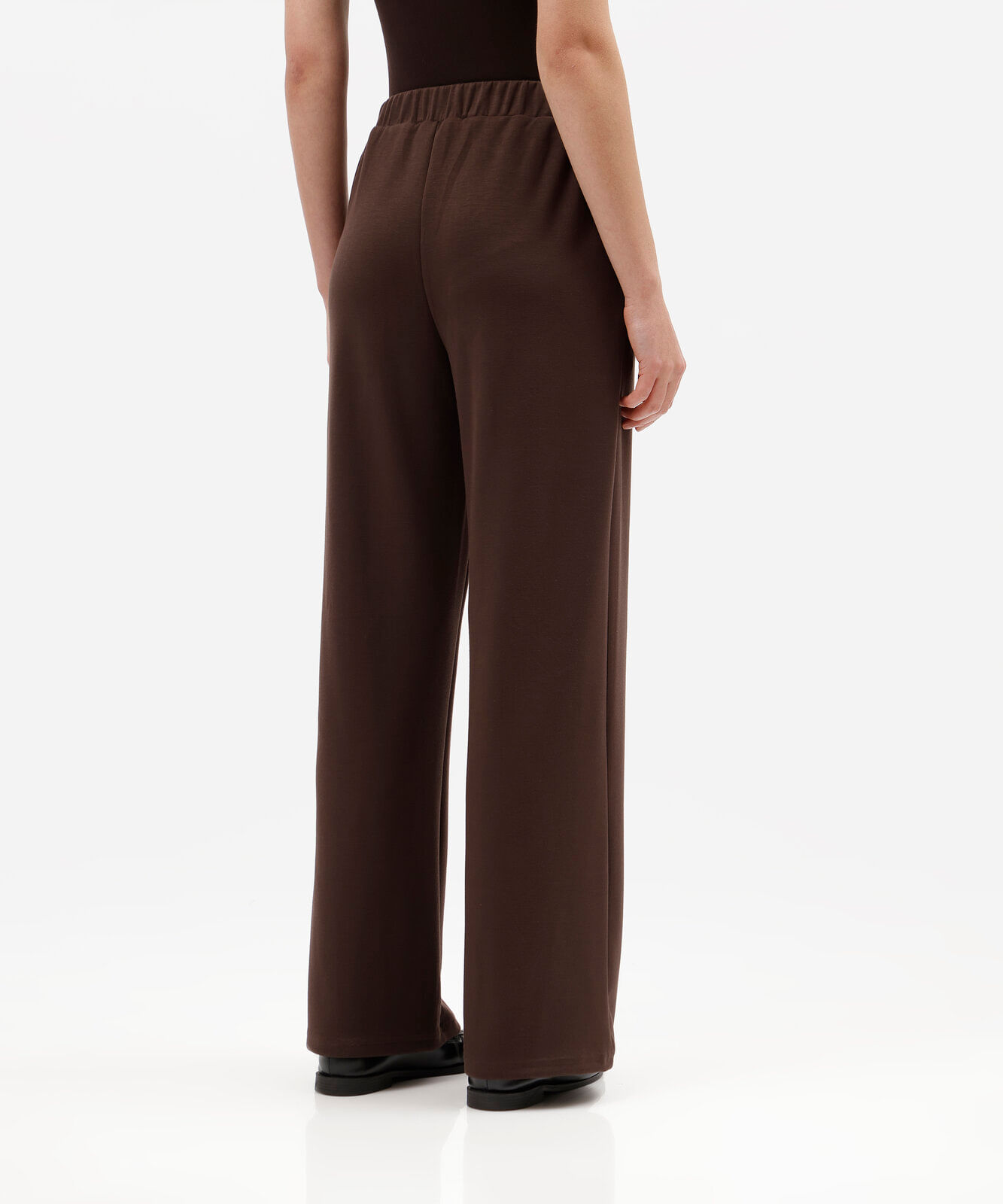 calça reta básica scuba feminina cós elástico marrom