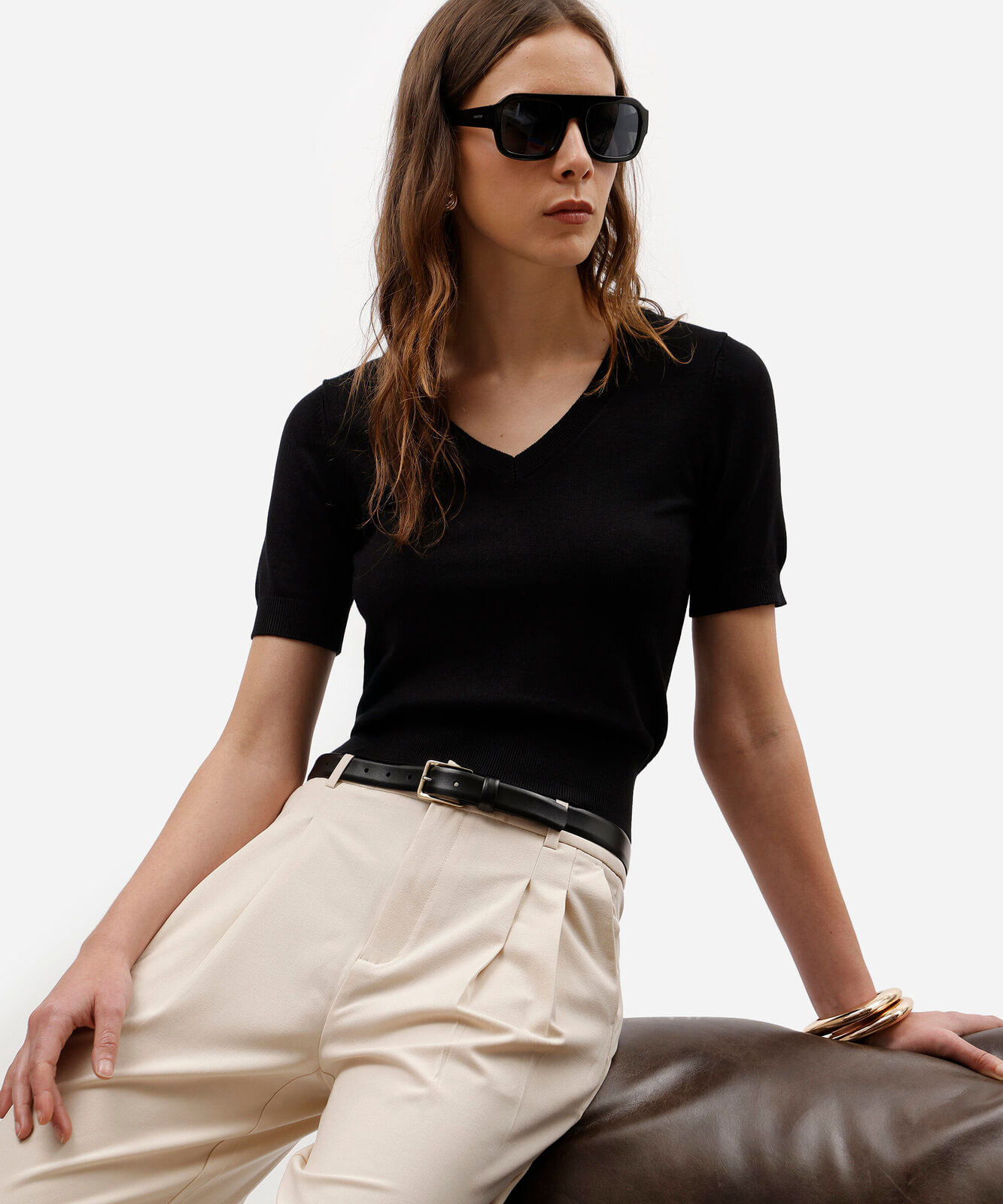 blusa cropped feminina de tricot decote v manga curta preta
