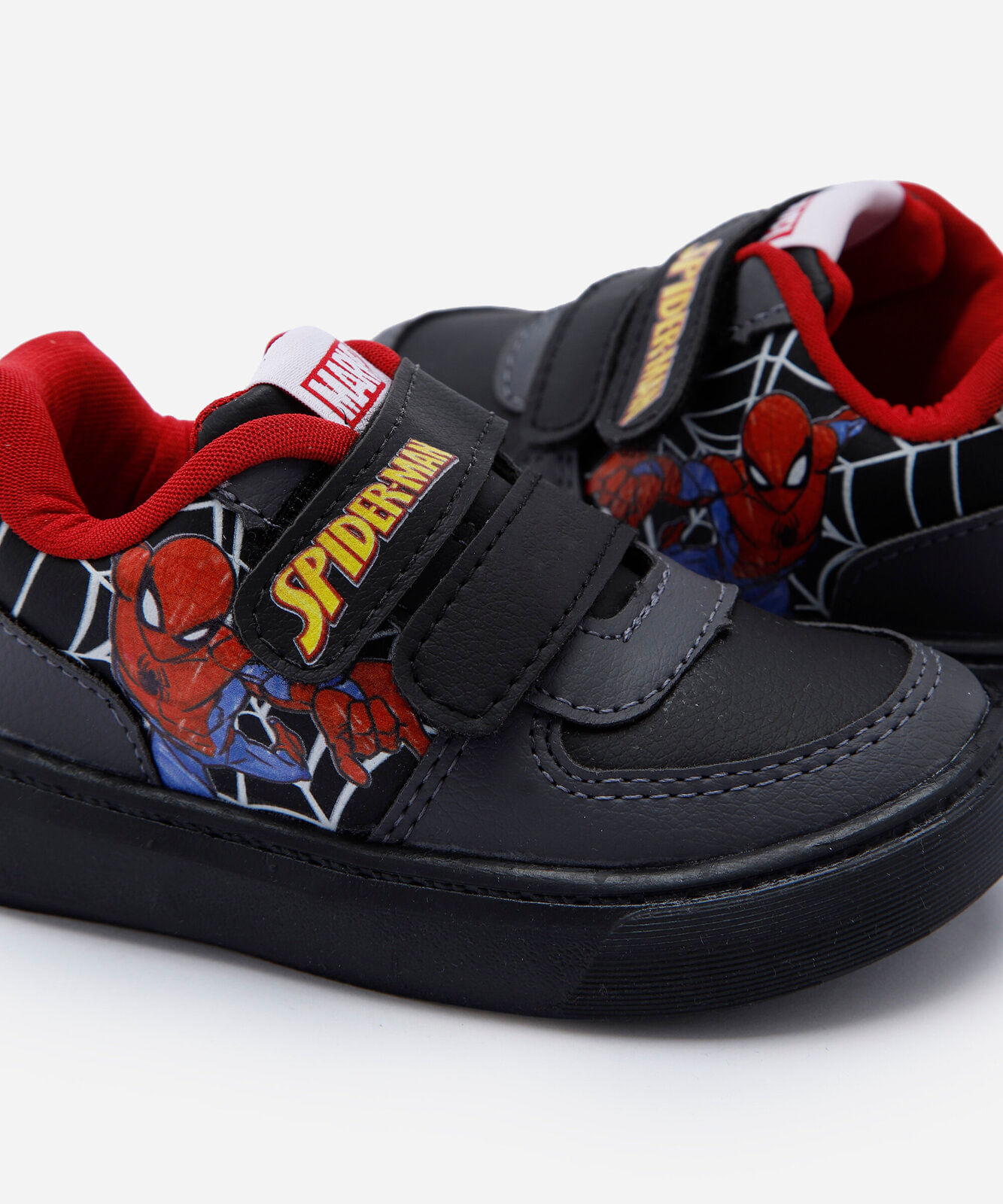 tênis infantil com velcro homem aranha preto