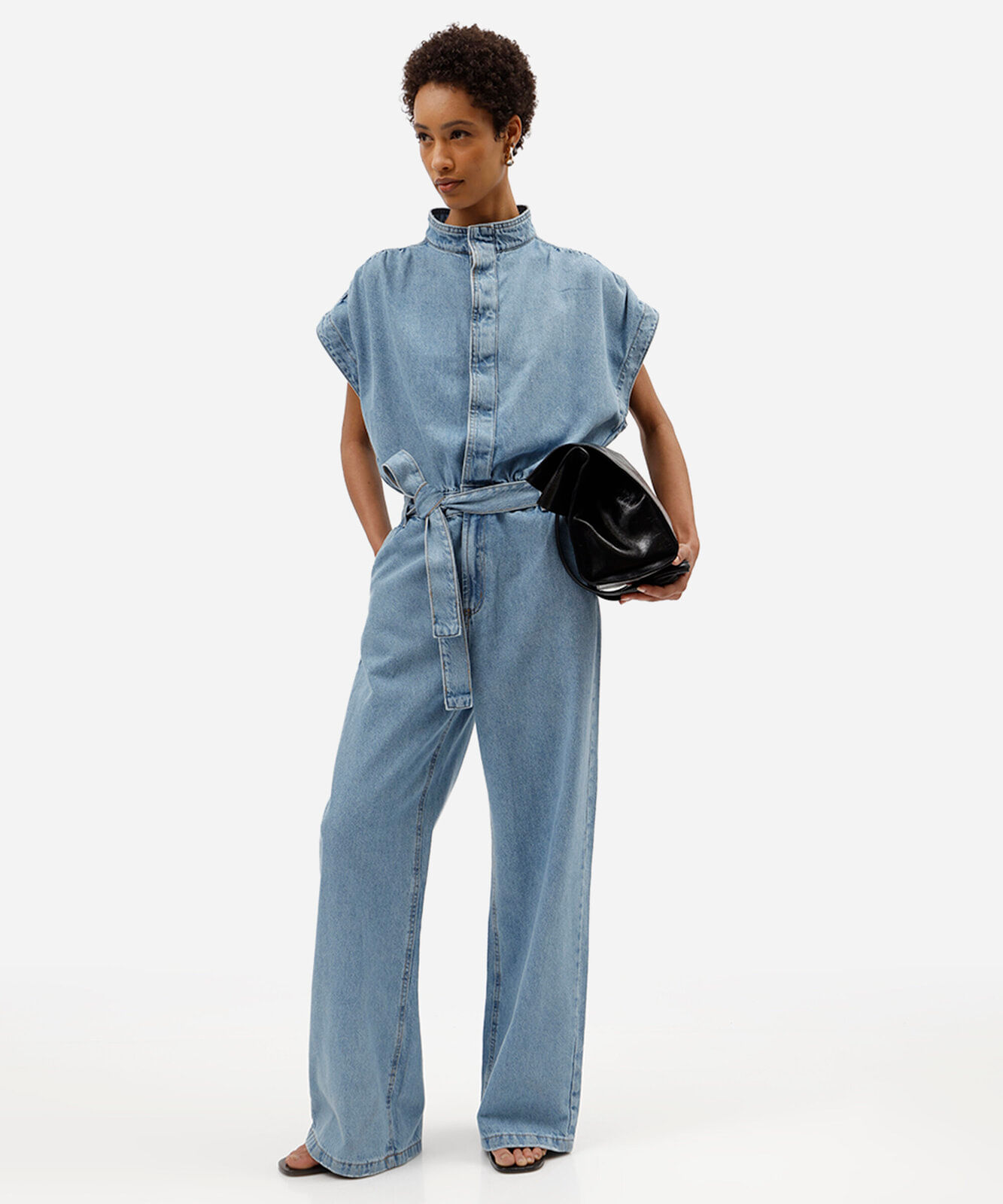 macacão feminino jeans  manga curta azul