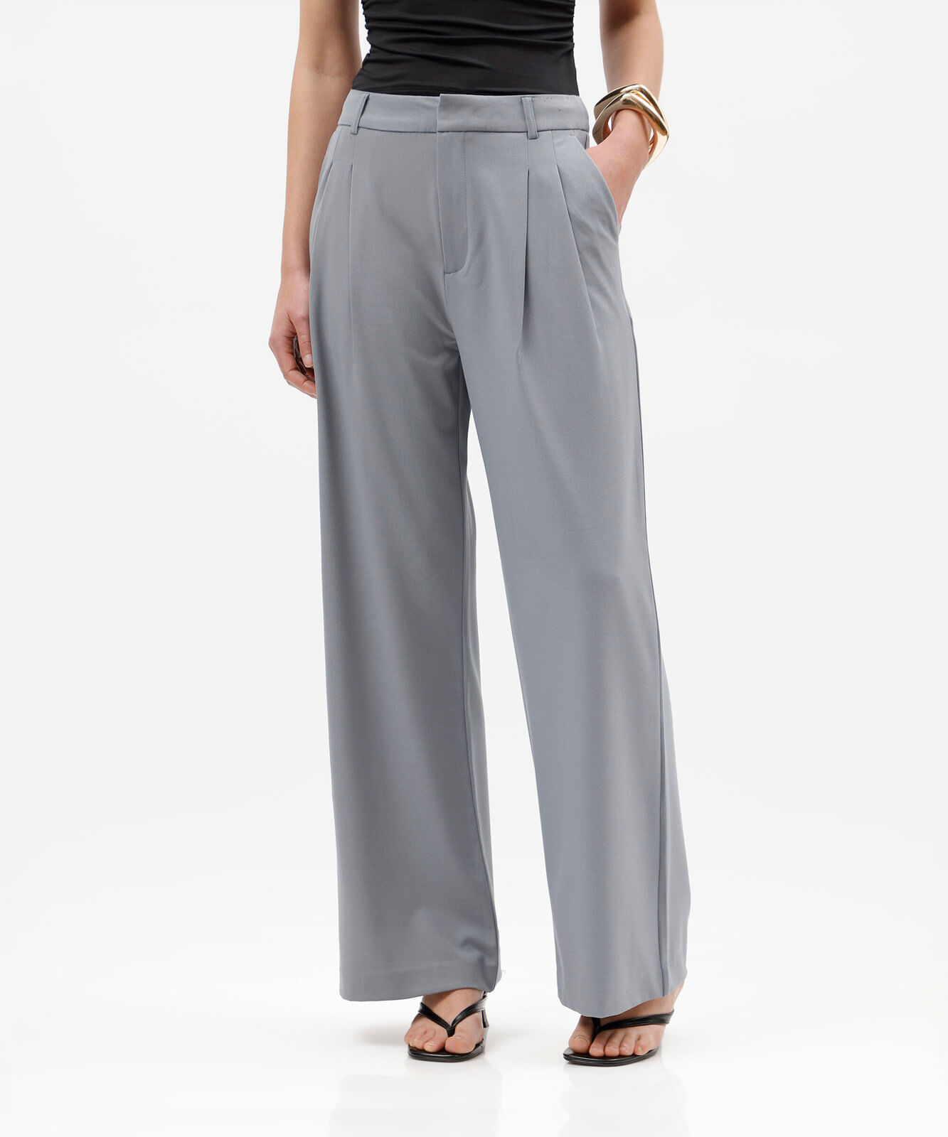 calça de alfaiataria wide leg feminina com pregas cinza